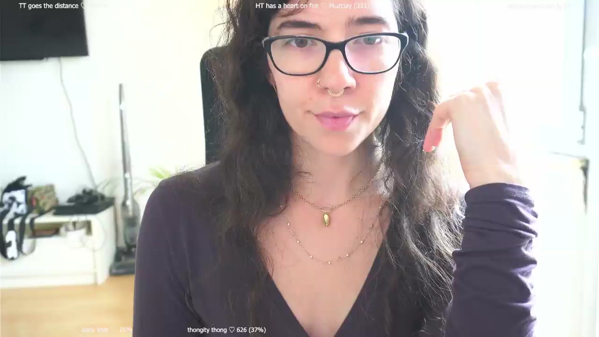 Gallery image thumbnail from afterglow's myfreecams stream on, 08/22/2026, 08:36 image 18 of 20