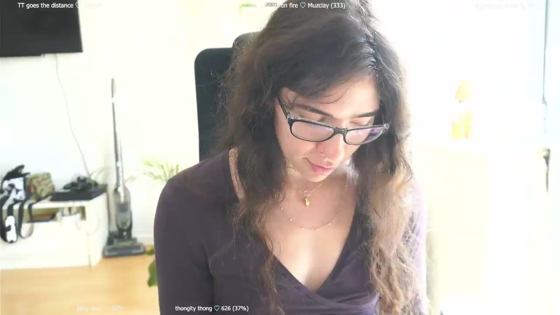 Gallery image thumbnail from afterglow's myfreecams stream on, 08/22/2026, 08:36 image 19 of 20