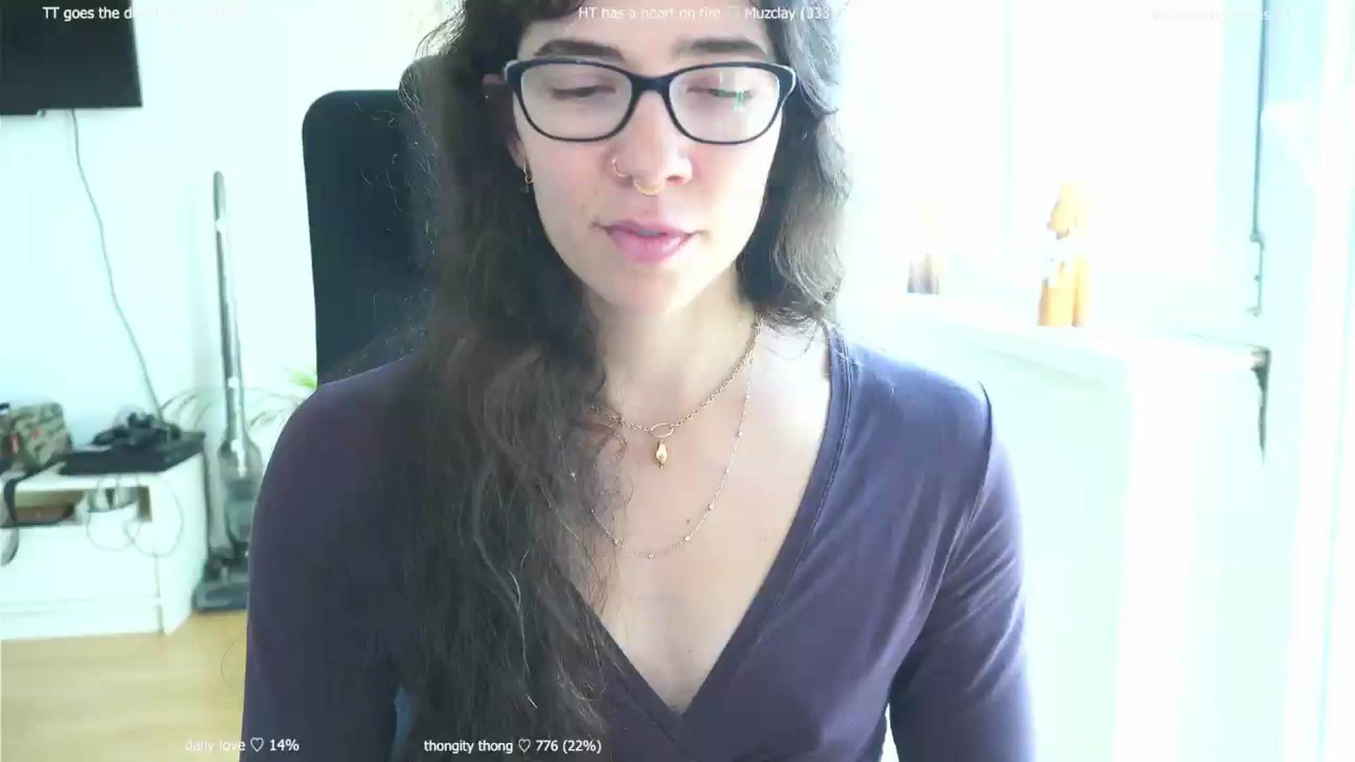 Gallery image thumbnail from afterglow's myfreecams stream on, 08/22/2026, 08:36 image 12 of 20