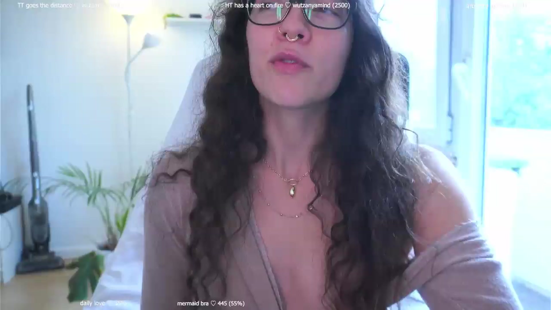 Gallery image thumbnail from afterglow's myfreecams stream on, 08/24/2026, 06:53 image 12 of 20