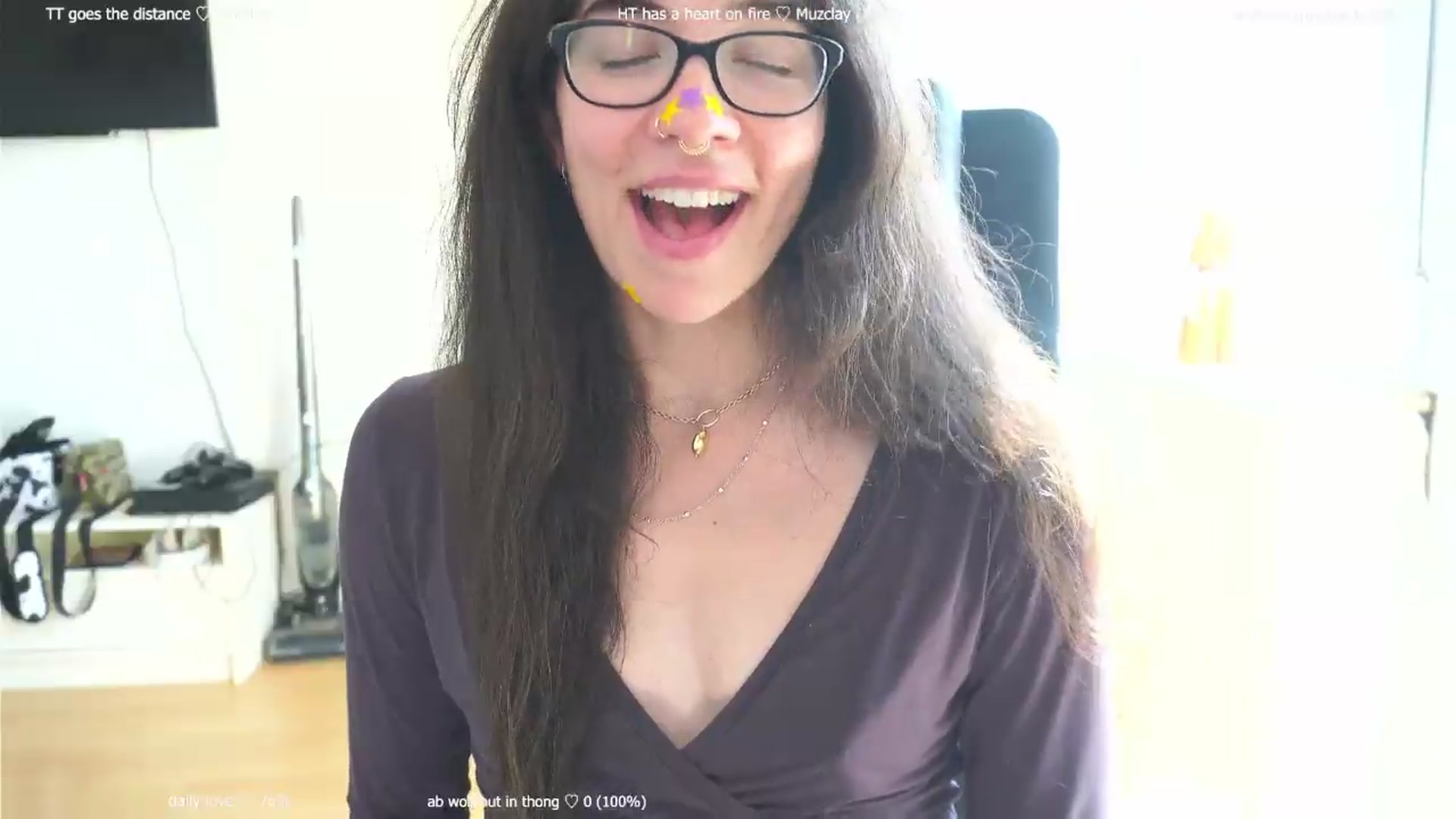 Gallery image thumbnail from afterglow's myfreecams stream on, 08/27/2026, 08:16 image 15 of 20