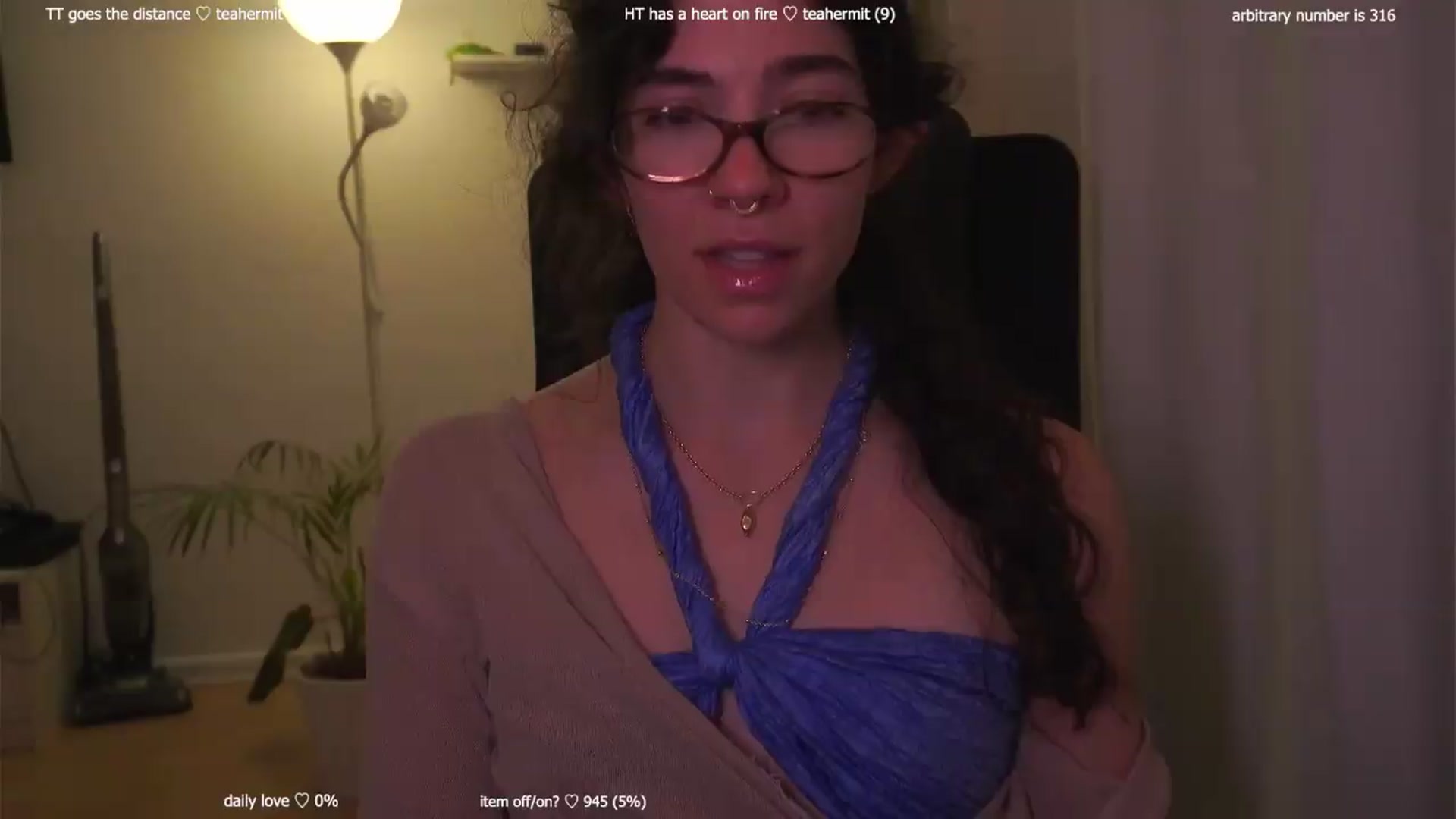 Gallery image thumbnail from afterglow's myfreecams stream on, 08/28/2026, 03:18 image 13 of 20