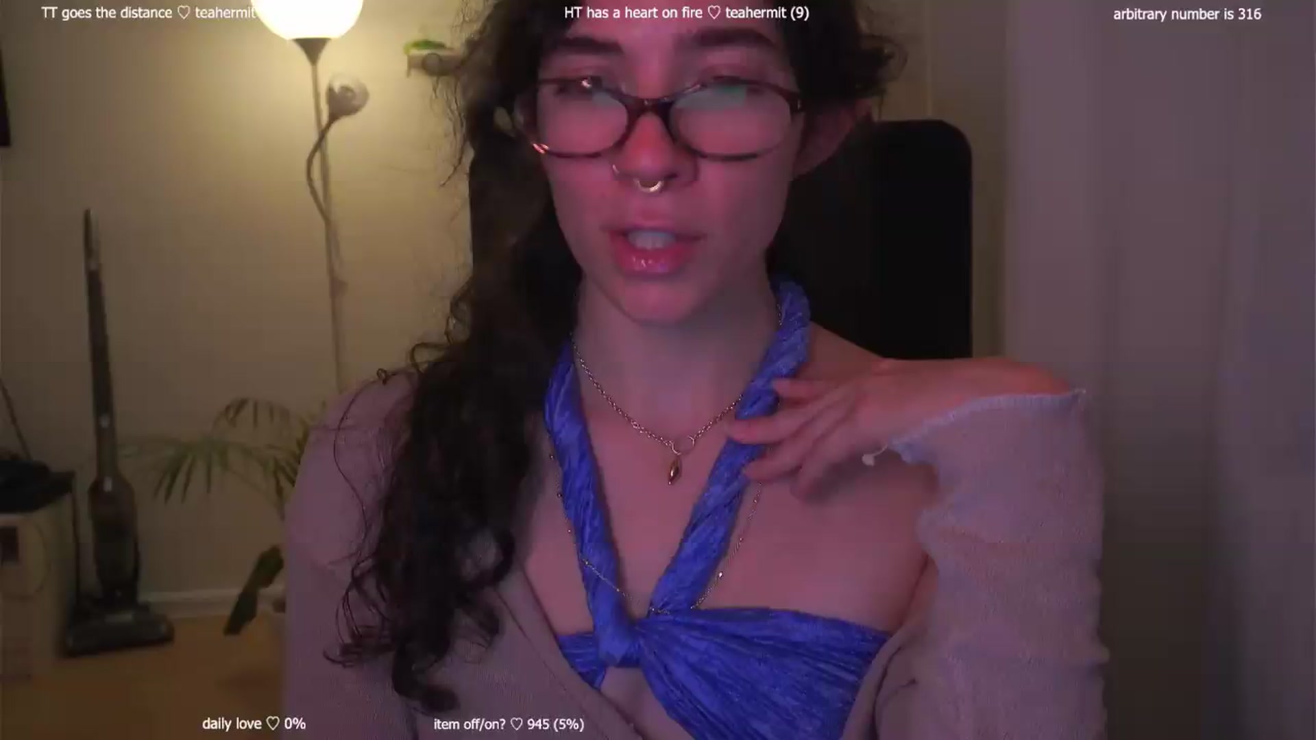 Gallery image thumbnail from afterglow's myfreecams stream on, 08/28/2026, 04:00 image 10 of 20