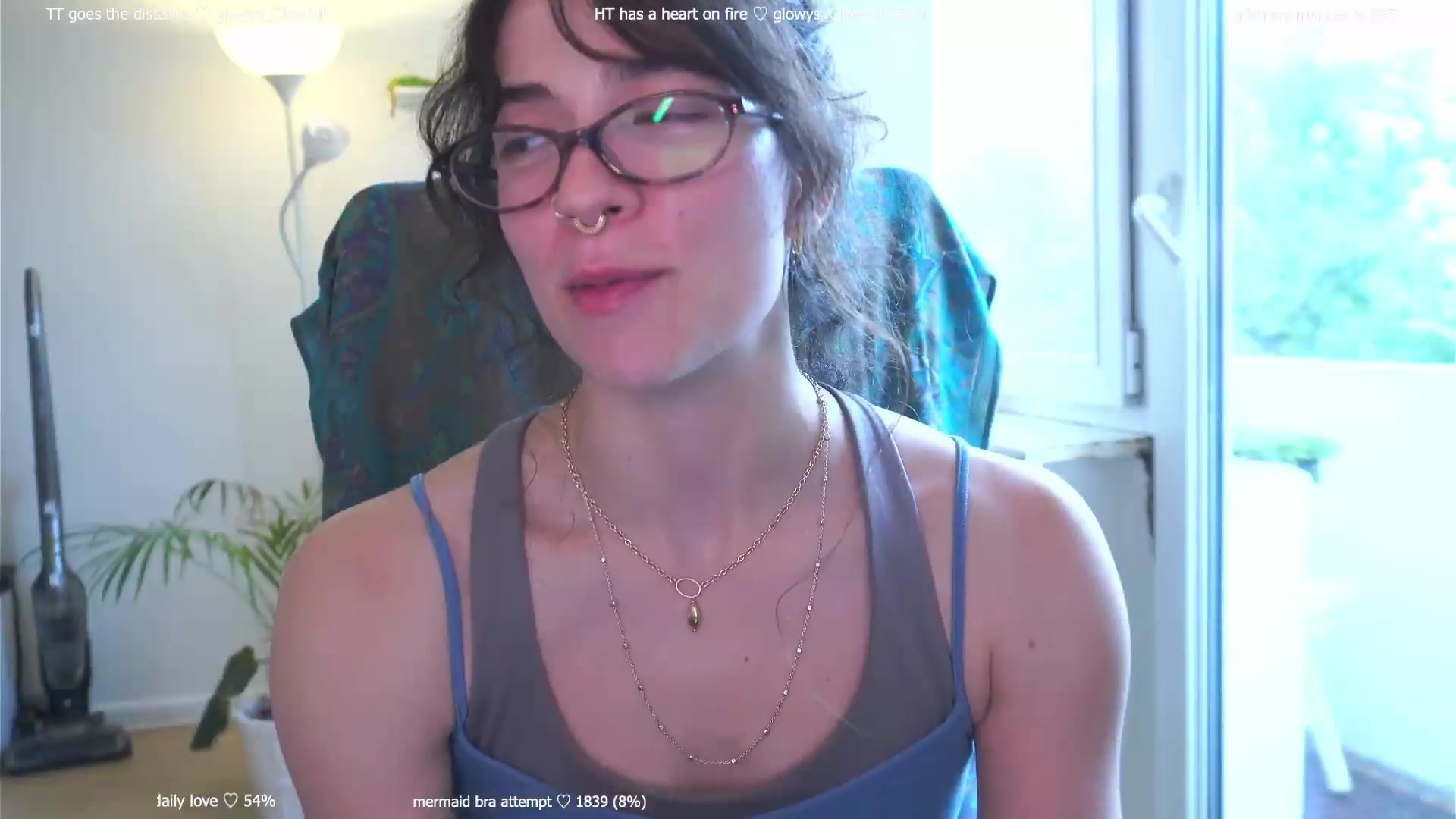 Gallery image thumbnail from afterglow's myfreecams stream on, 08/31/2026, 06:29 image 12 of 20