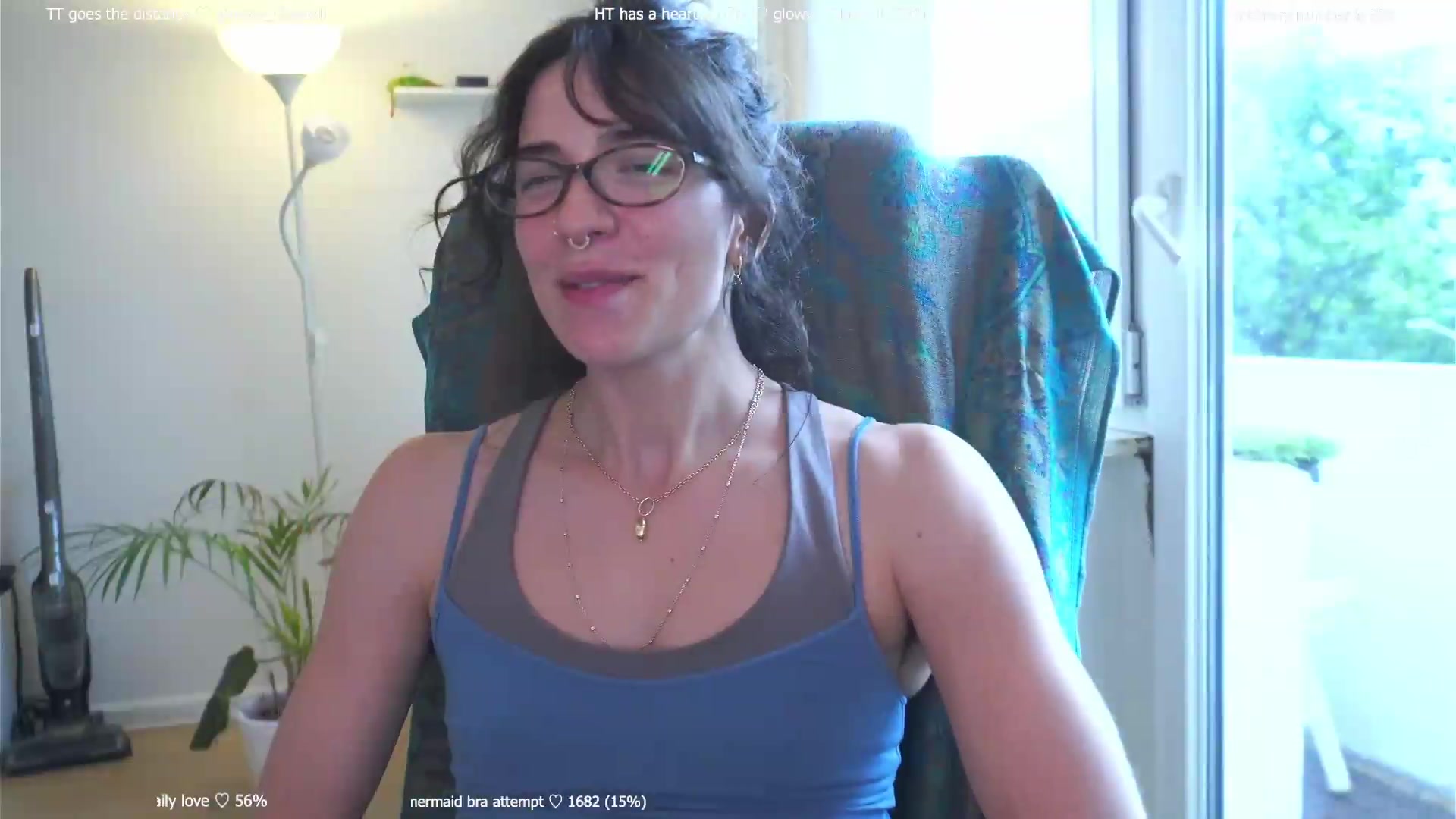 Gallery image thumbnail from afterglow's myfreecams stream on, 08/31/2026, 06:29 image 19 of 20