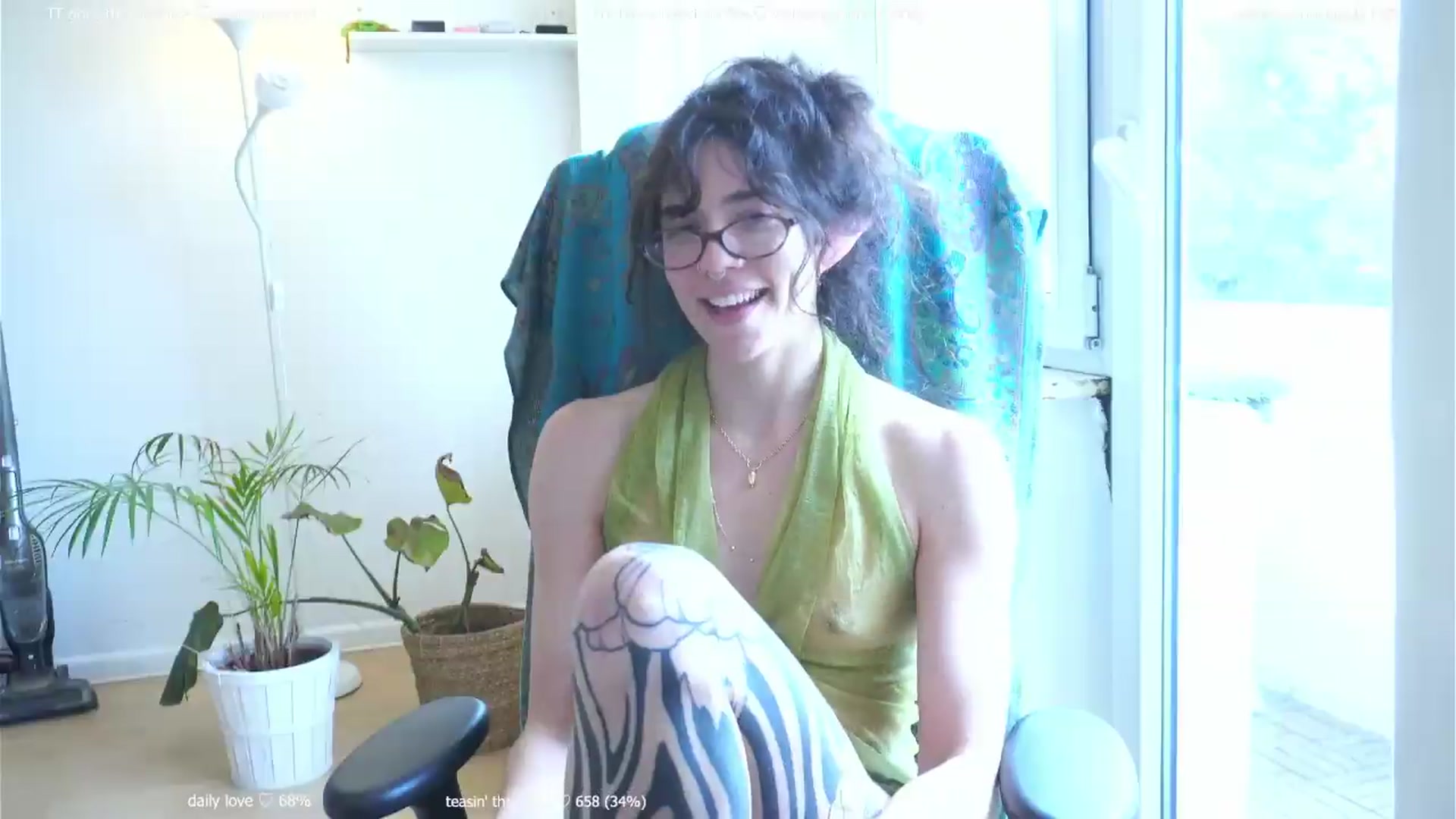 Gallery image thumbnail from afterglow's myfreecams stream on, 09/04/2026, 06:24 image 9 of 20