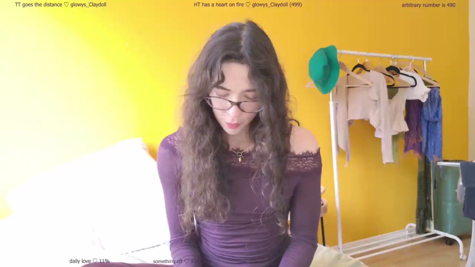 Gallery image thumbnail from afterglow's myfreecams stream on, 09/10/2026, 09:33 image 1 of 20