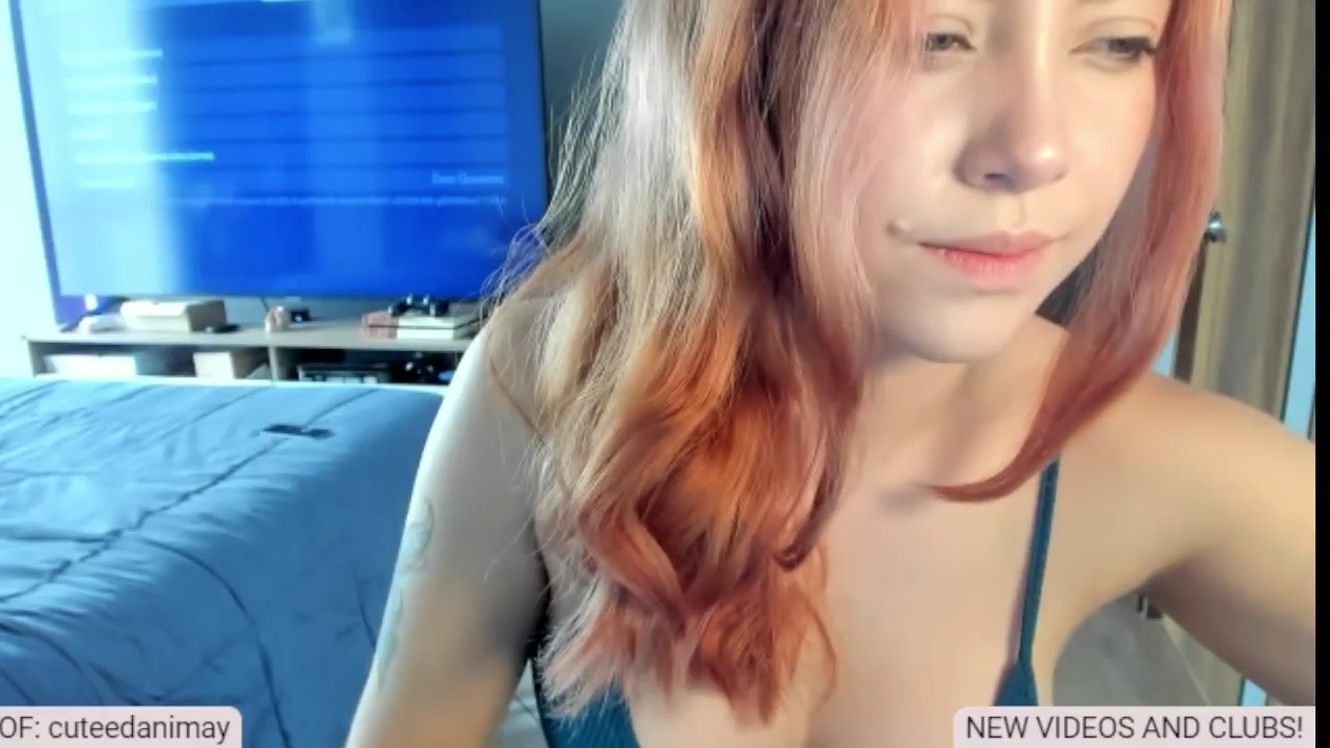 Gallery image thumbnail from aka_dani's myfreecams stream on, 01/02/2025, 17:19 image 9 of 20