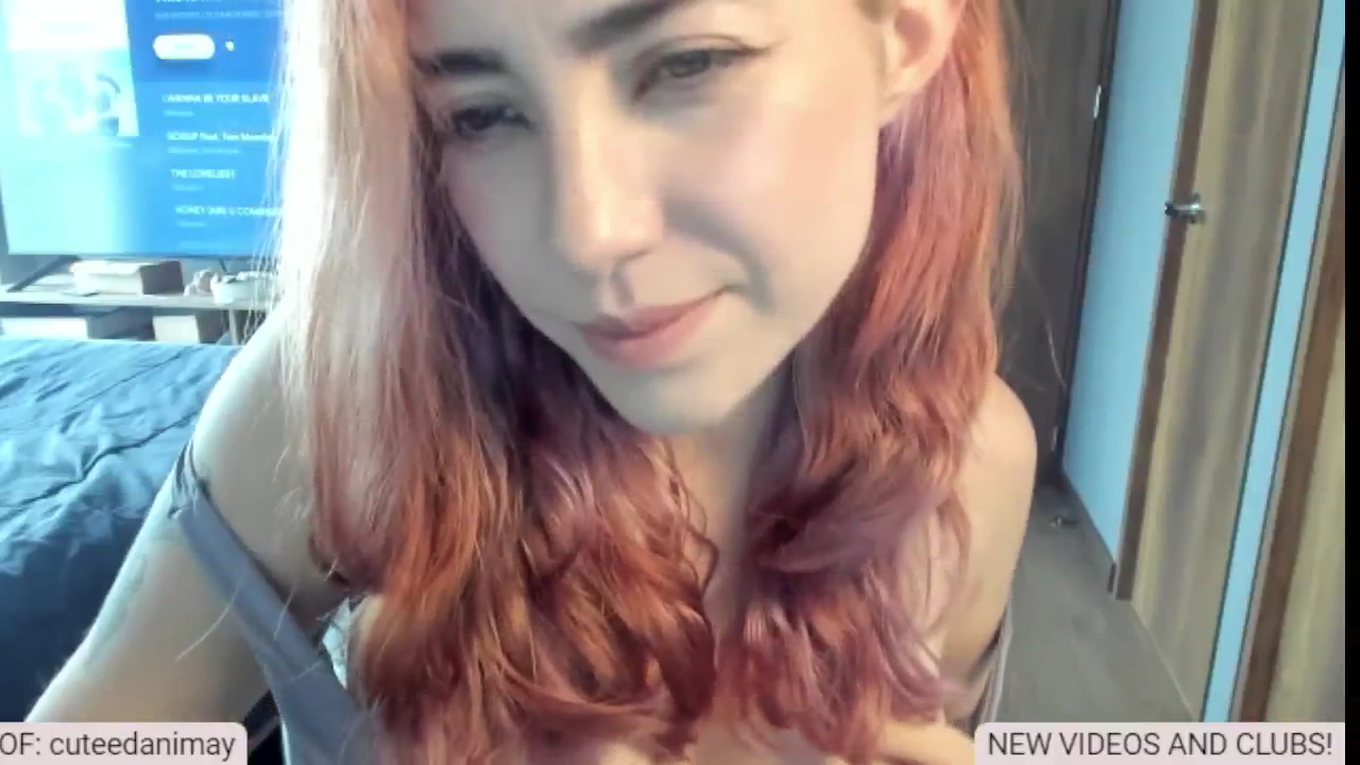 Gallery image thumbnail from aka_dani's myfreecams stream on, 01/06/2025, 16:42 image 11 of 20