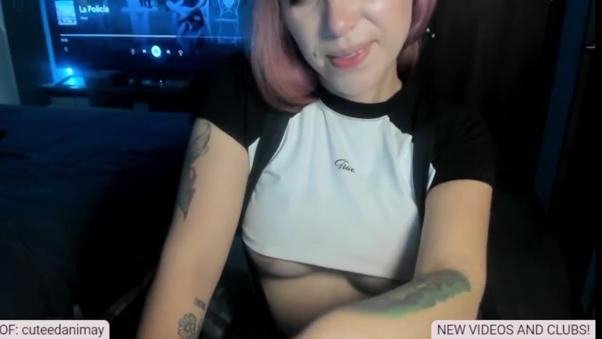 Gallery image thumbnail from aka_dani's myfreecams stream on, 01/07/2025, 20:13 image 12 of 20