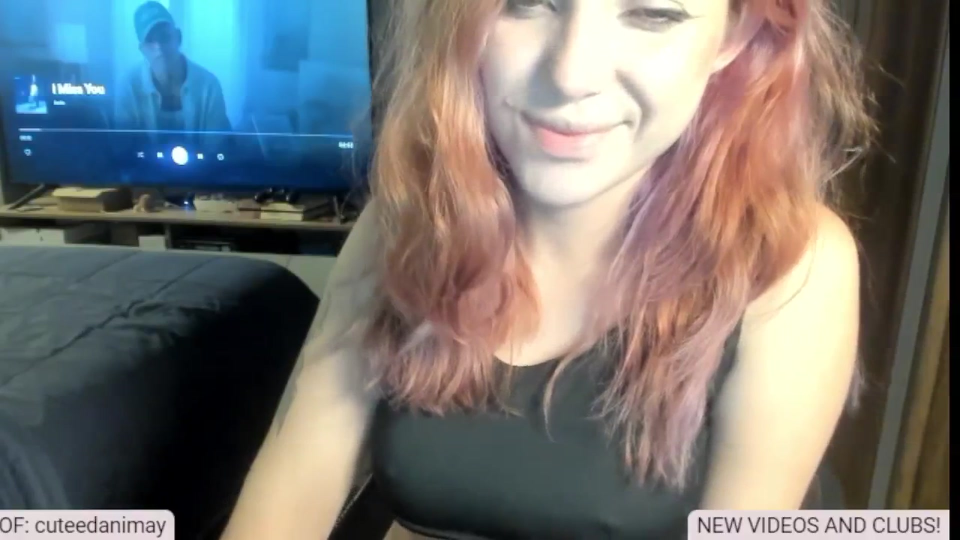 Gallery image thumbnail from aka_dani's myfreecams stream on, 01/09/2025, 01:30 image 7 of 20