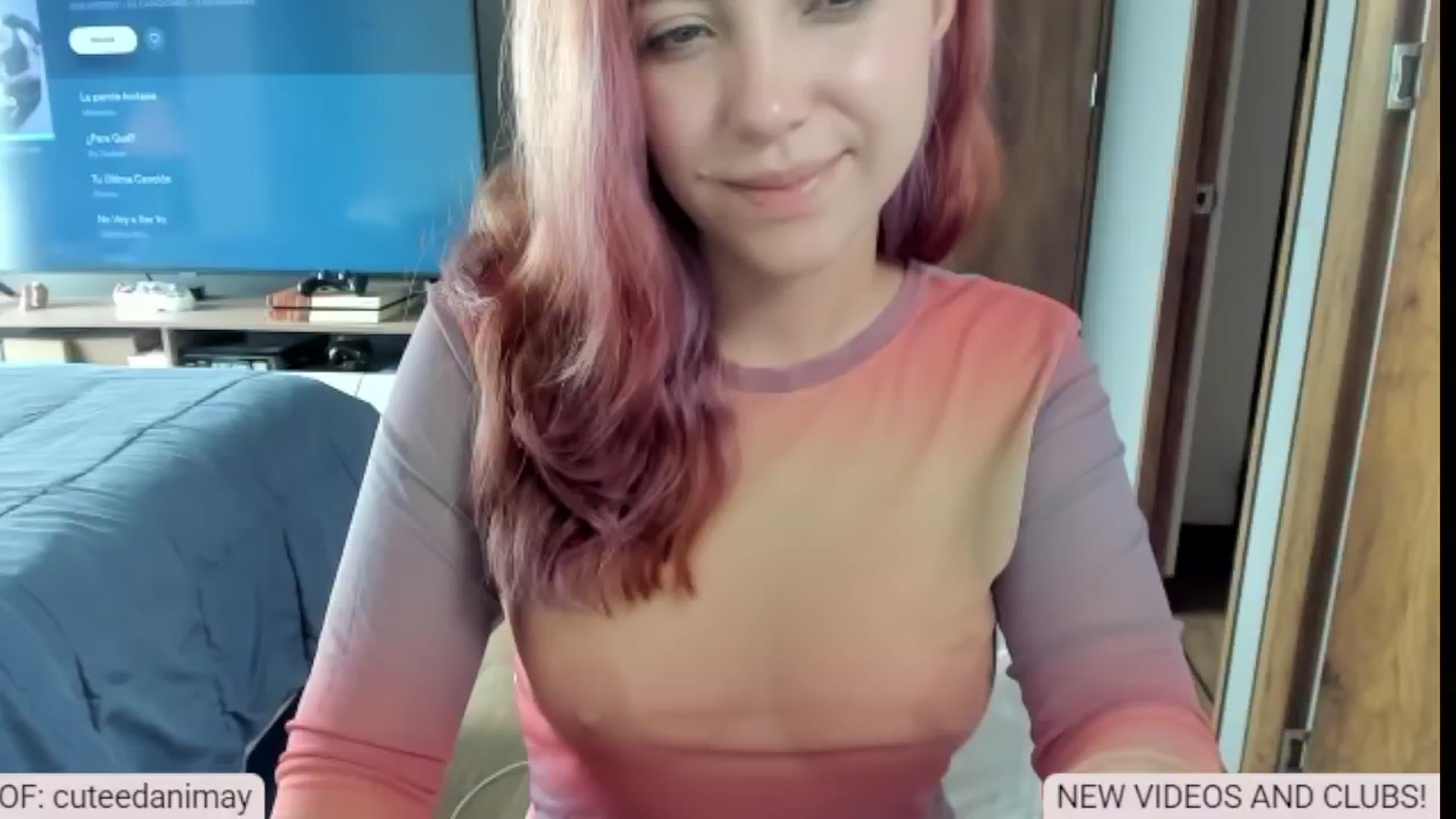 Gallery image thumbnail from aka_dani's myfreecams stream on, 01/13/2025, 18:59 image 9 of 20