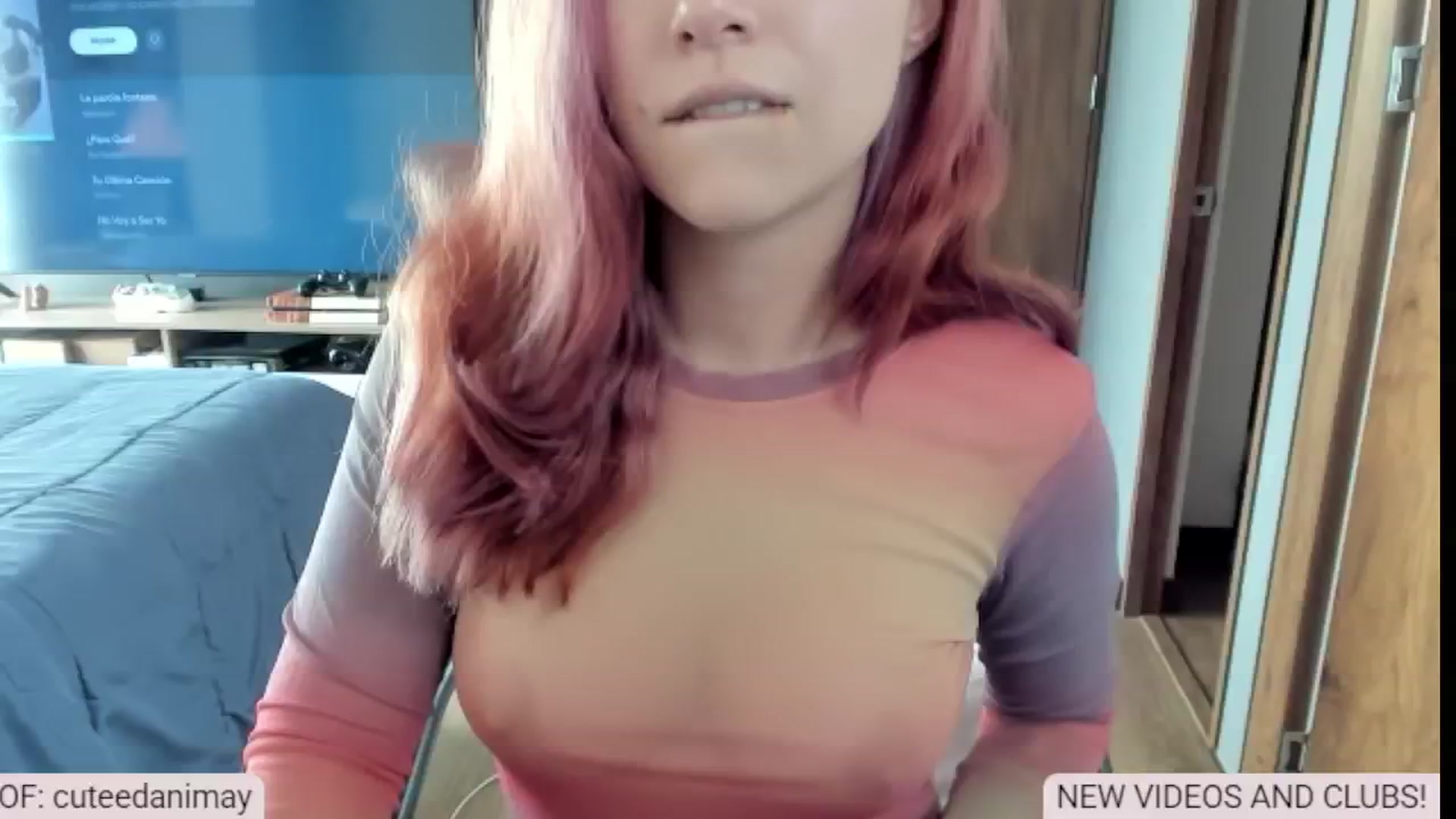 Gallery image thumbnail from aka_dani's myfreecams stream on, 01/13/2025, 18:59 image 10 of 20