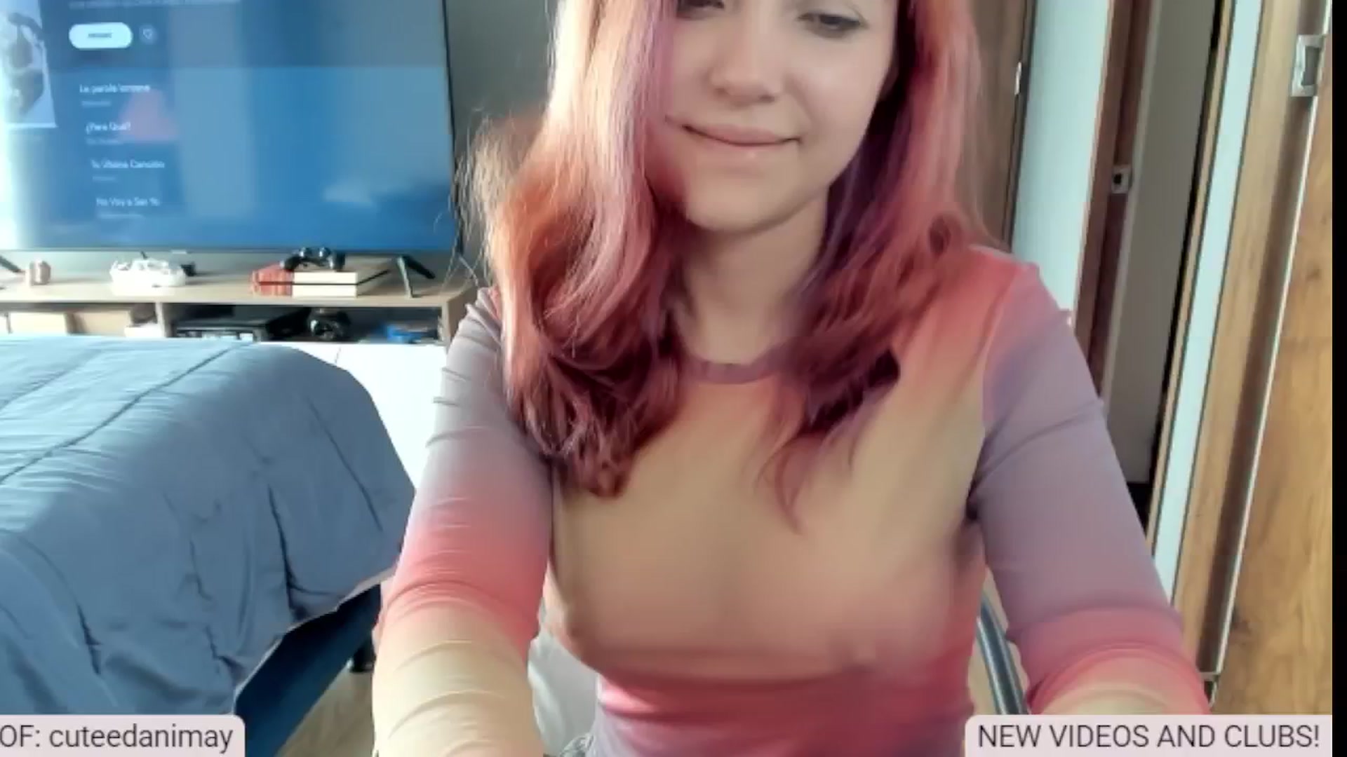 Gallery image thumbnail from aka_dani's myfreecams stream on, 01/13/2025, 18:59 image 14 of 20