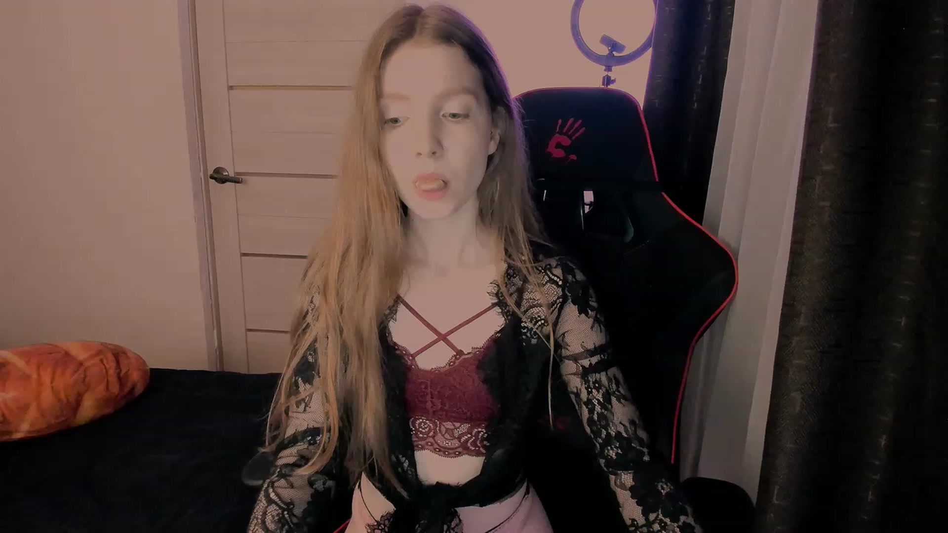 Gallery image thumbnail from al_ma's myfreecams stream on, 05/02/2023, 19:56 image 1 of 20