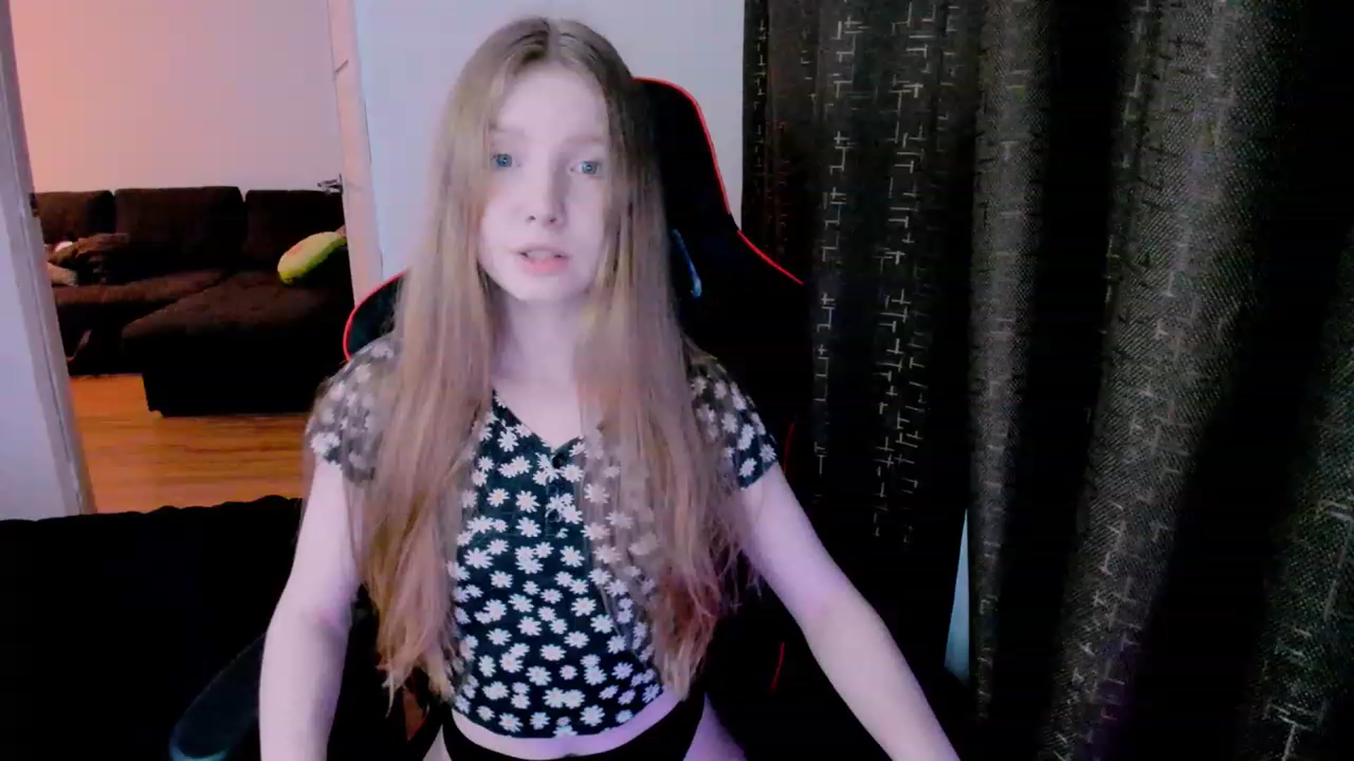 Gallery image thumbnail from al_ma's myfreecams stream on, 06/10/2023, 23:58 image 12 of 20