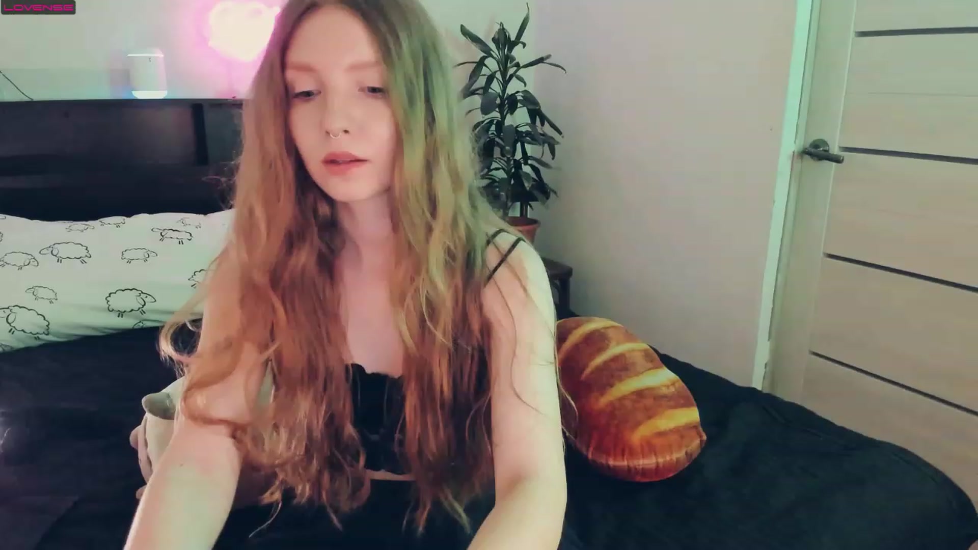 Gallery image thumbnail from al_ma's myfreecams stream on, 08/12/2023, 17:56 image 3 of 20
