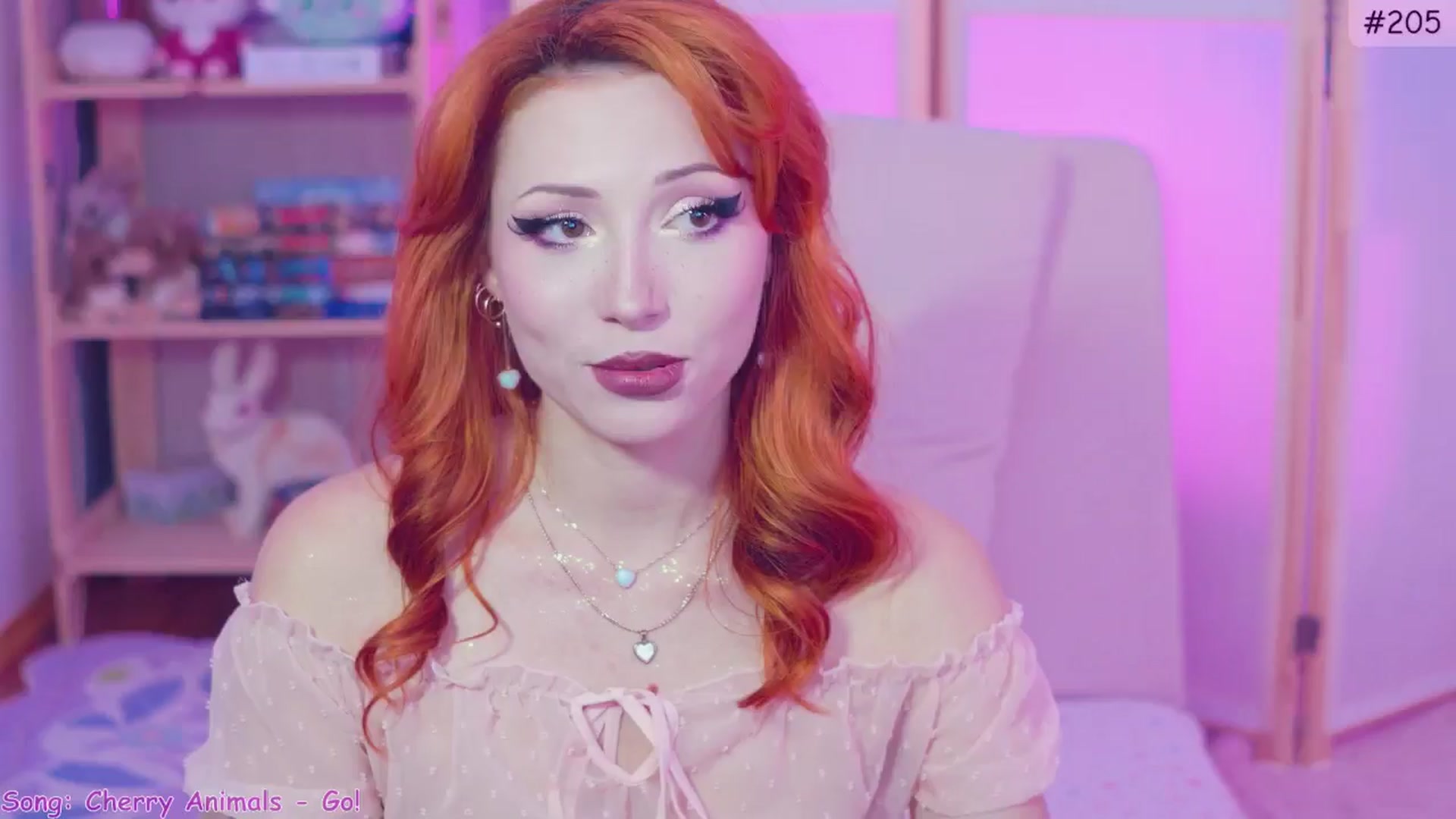 Gallery image thumbnail from alcoBirthday's myfreecams stream on, 10/04/2024, 08:52 image 15 of 20