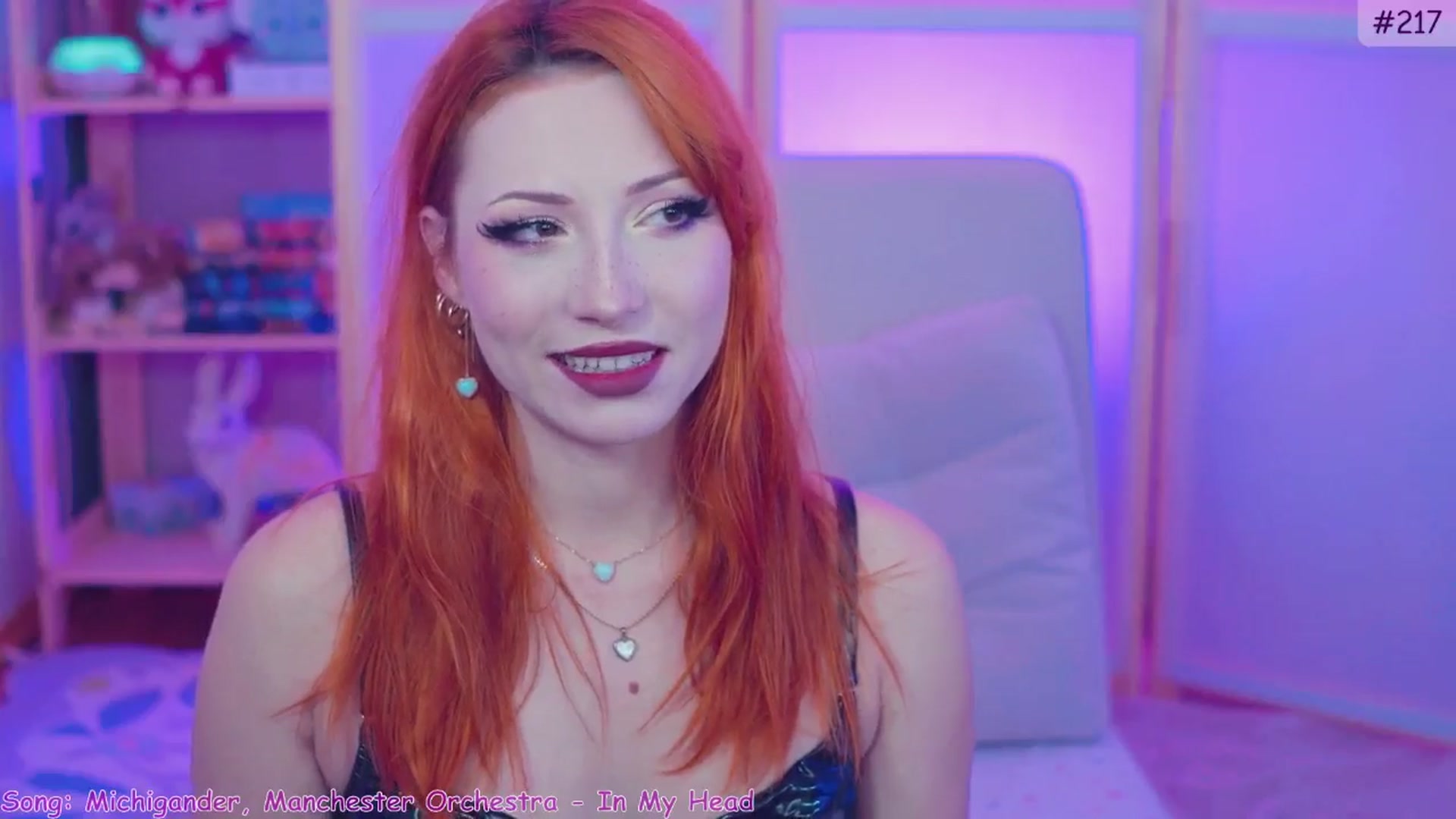 Gallery image thumbnail from alcoBirthday's myfreecams stream on, 10/06/2024, 07:43 image 6 of 20