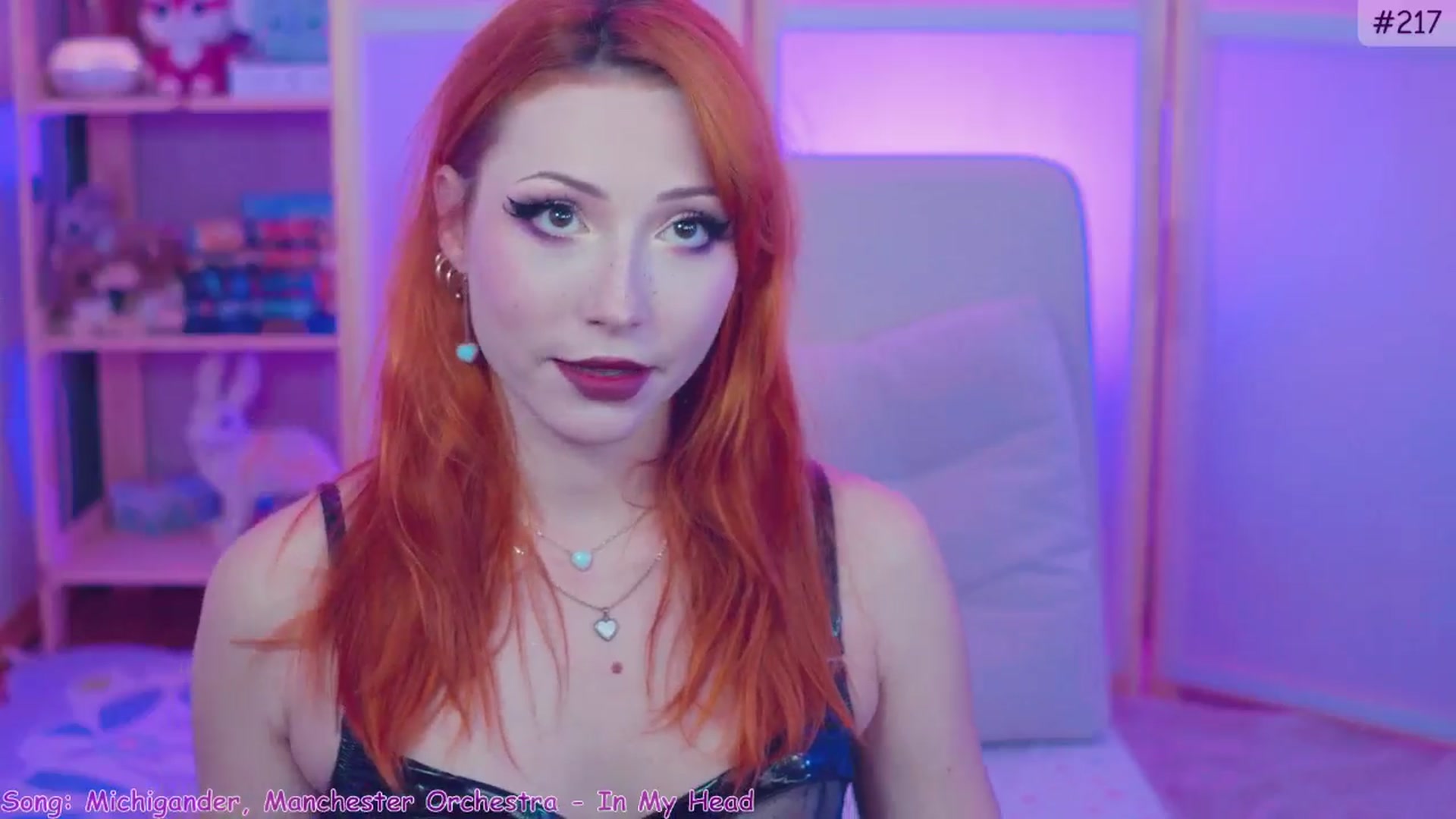 Gallery image thumbnail from alcoBirthday's myfreecams stream on, 10/06/2024, 07:43 image 5 of 20