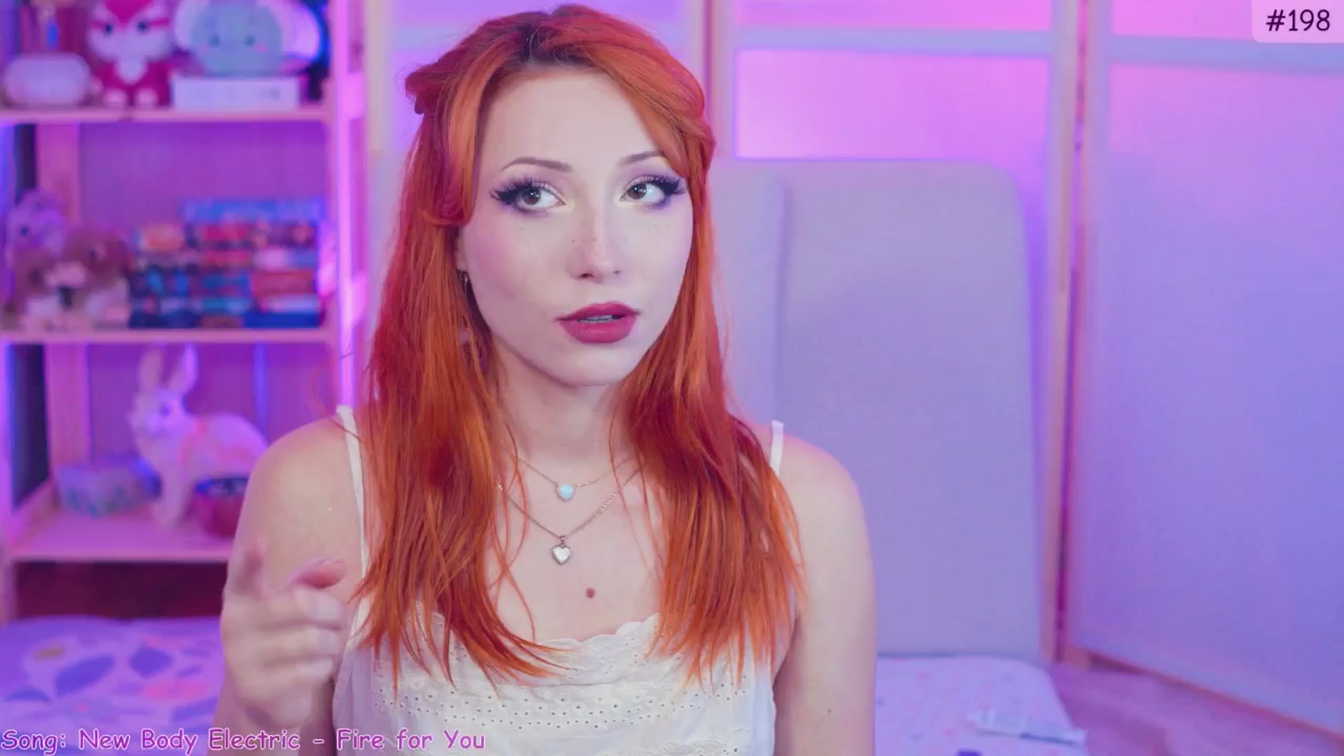 Gallery image thumbnail from alcoBirthday's myfreecams stream on, 10/07/2024, 08:11 image 4 of 20