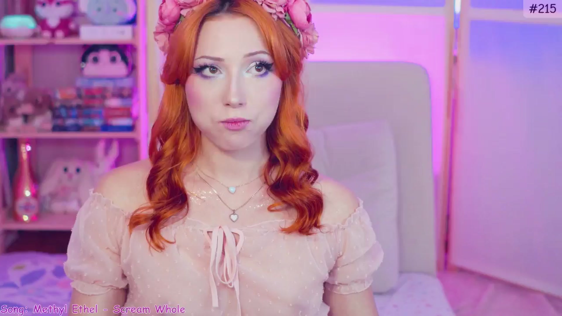 Gallery image thumbnail from alcoBirthday's myfreecams stream on, 10/08/2024, 08:41 image 6 of 20