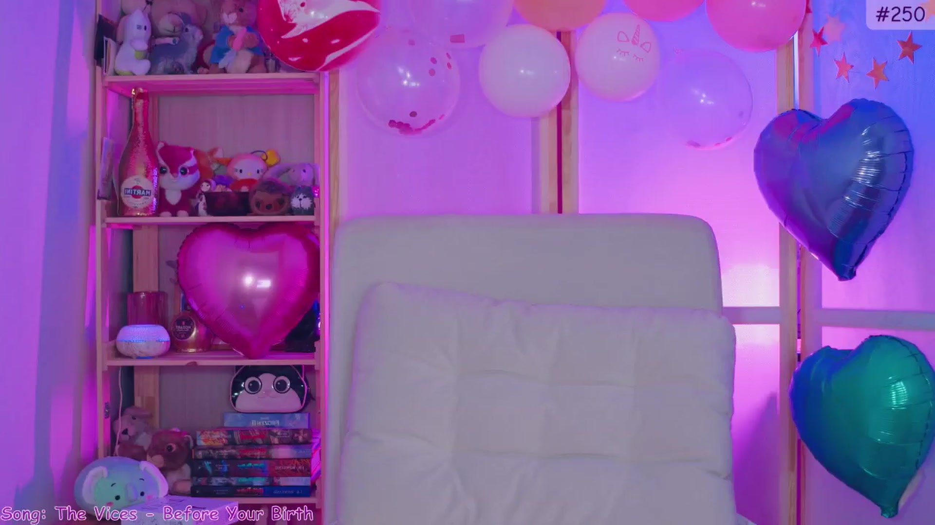 Gallery image thumbnail from alcoBirthday's myfreecams stream on, 10/10/2024, 09:17 image 3 of 20