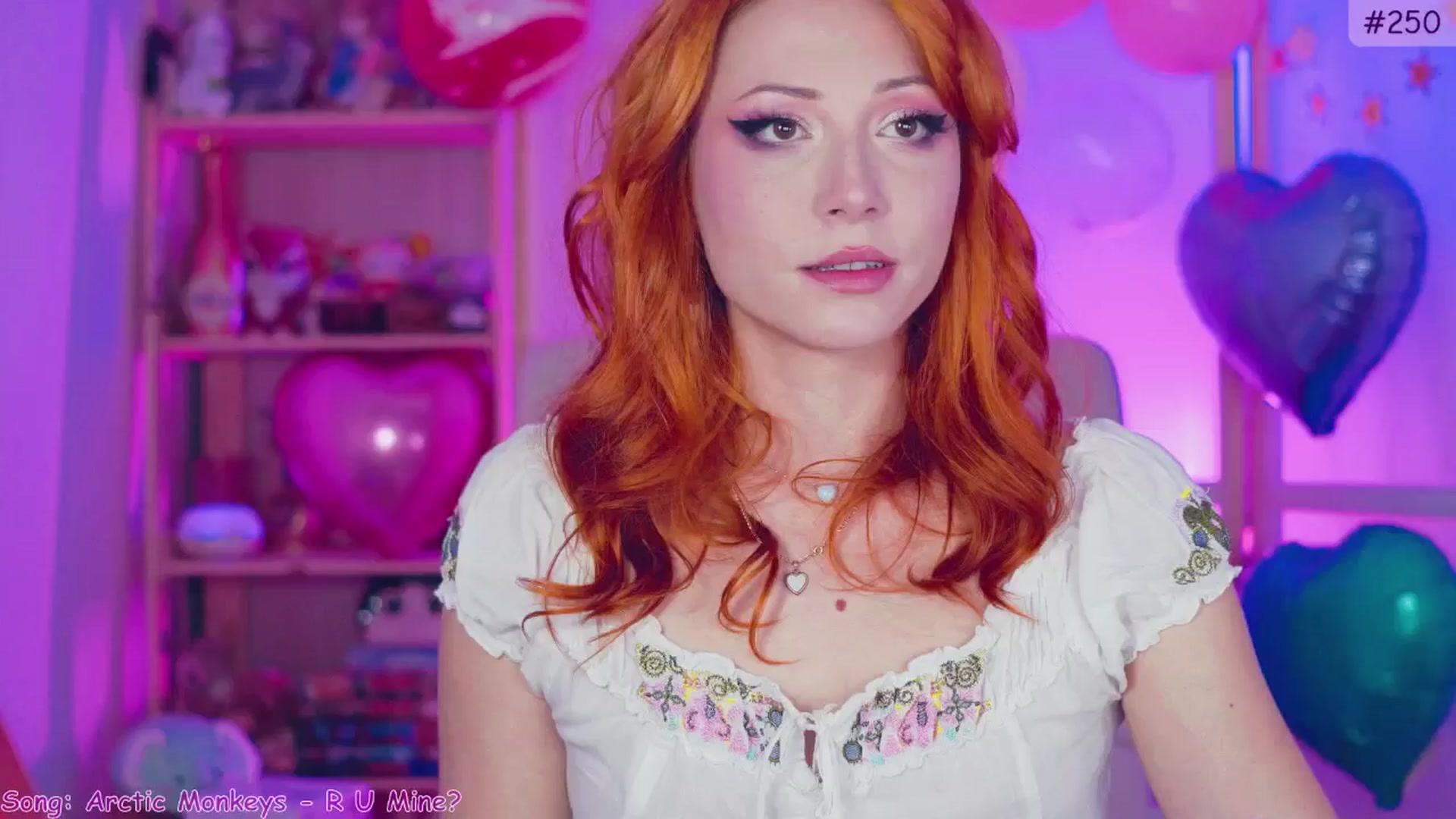 Gallery image thumbnail from alcoBirthday's myfreecams stream on, 10/10/2024, 09:17 image 1 of 20