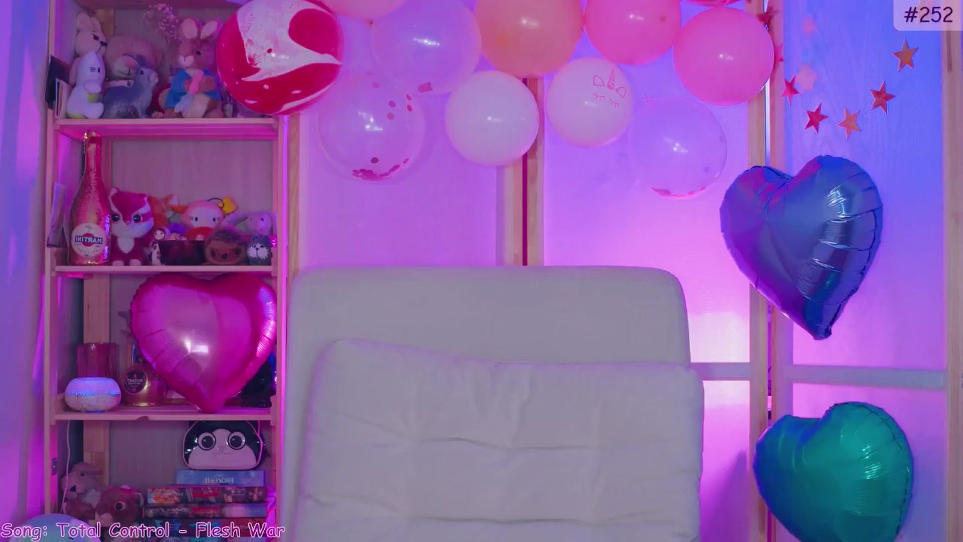 Gallery image thumbnail from alcoBirthday's myfreecams stream on, 10/10/2024, 09:45 image 5 of 20