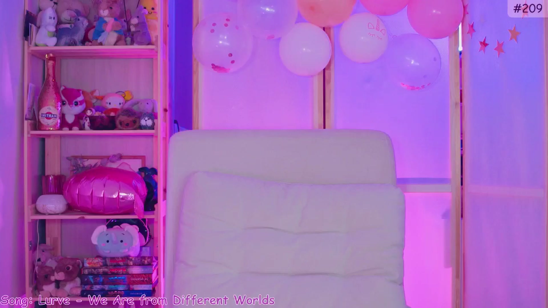 Gallery image thumbnail from alcoBirthday's myfreecams stream on, 10/11/2024, 09:08 image 5 of 20