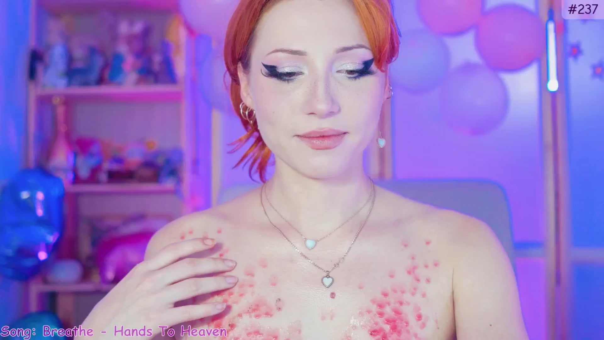 Gallery image thumbnail from alcoBirthday's myfreecams stream on, 10/13/2024, 12:52 image 18 of 20