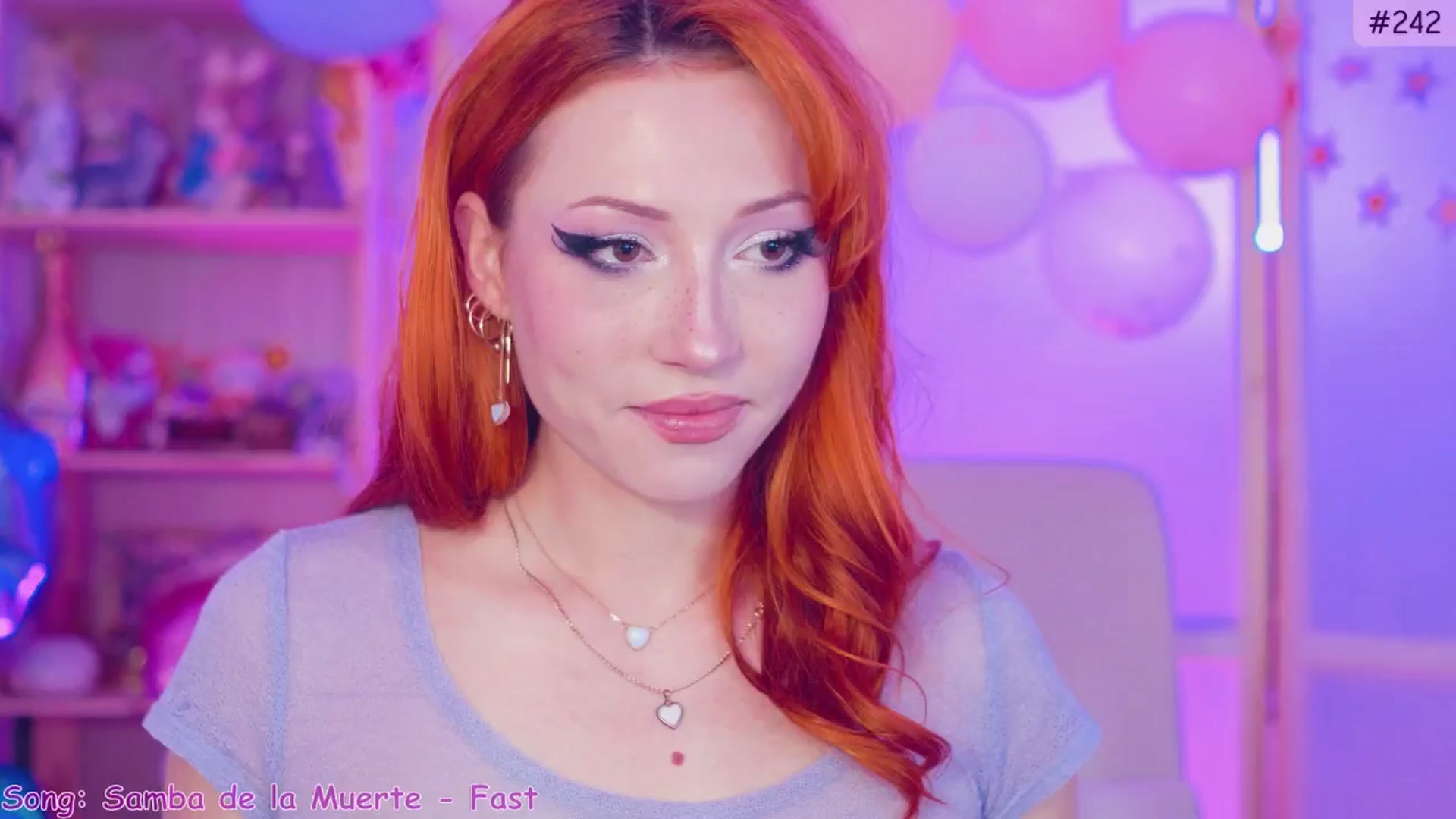Gallery image thumbnail from alcoBirthday's myfreecams stream on, 10/13/2024, 12:52 image 11 of 20