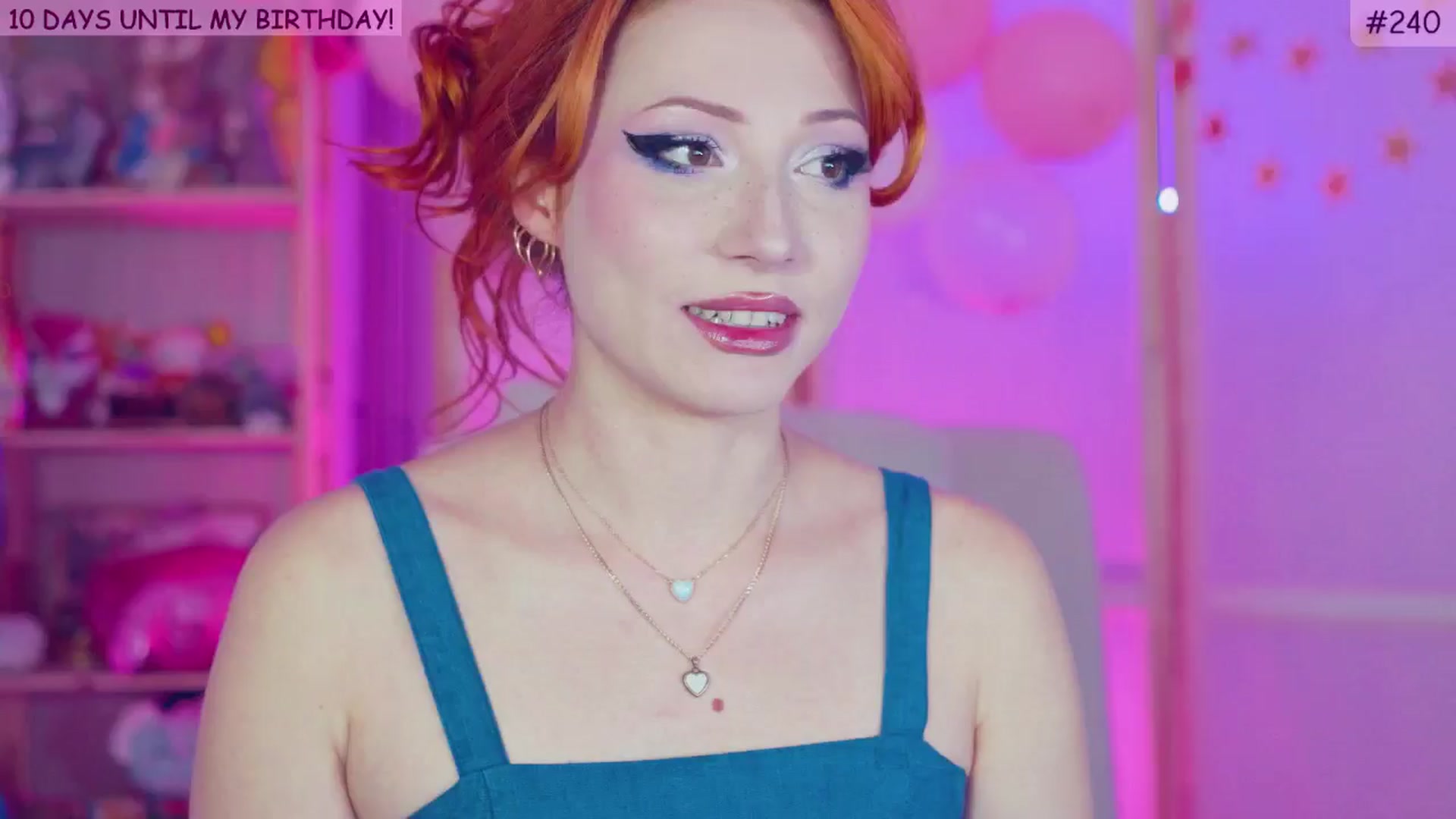 Gallery image thumbnail from alcoBirthday's myfreecams stream on, 10/14/2024, 10:25 image 3 of 20