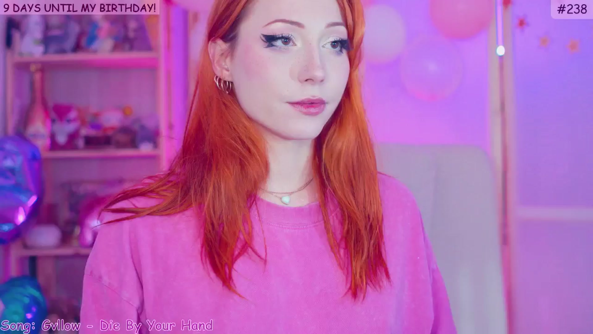 Gallery image thumbnail from alcoBirthday's myfreecams stream on, 10/15/2024, 10:26 image 18 of 20