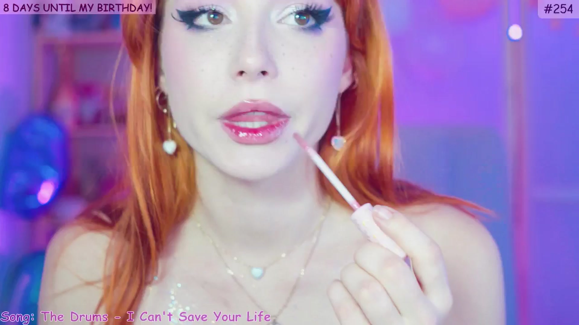 Gallery image thumbnail from alcoBirthday's myfreecams stream on, 10/16/2024, 09:20 image 7 of 20