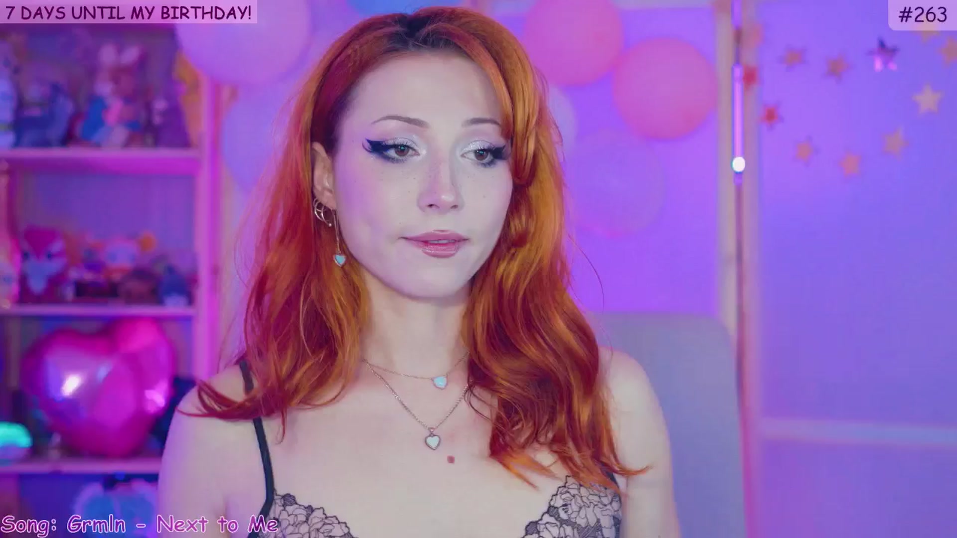 Gallery image thumbnail from alcoBirthday's myfreecams stream on, 10/17/2024, 12:56 image 6 of 20