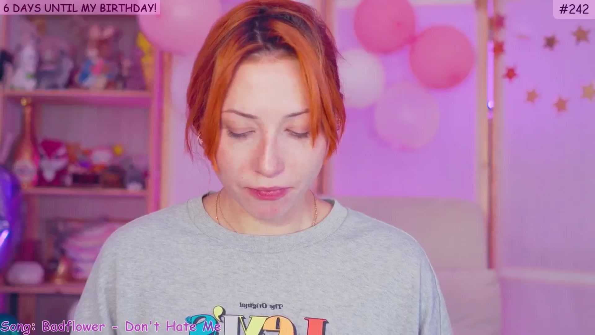 Gallery image thumbnail from alcoBirthday's myfreecams stream on, 10/18/2024, 08:01 image 13 of 20