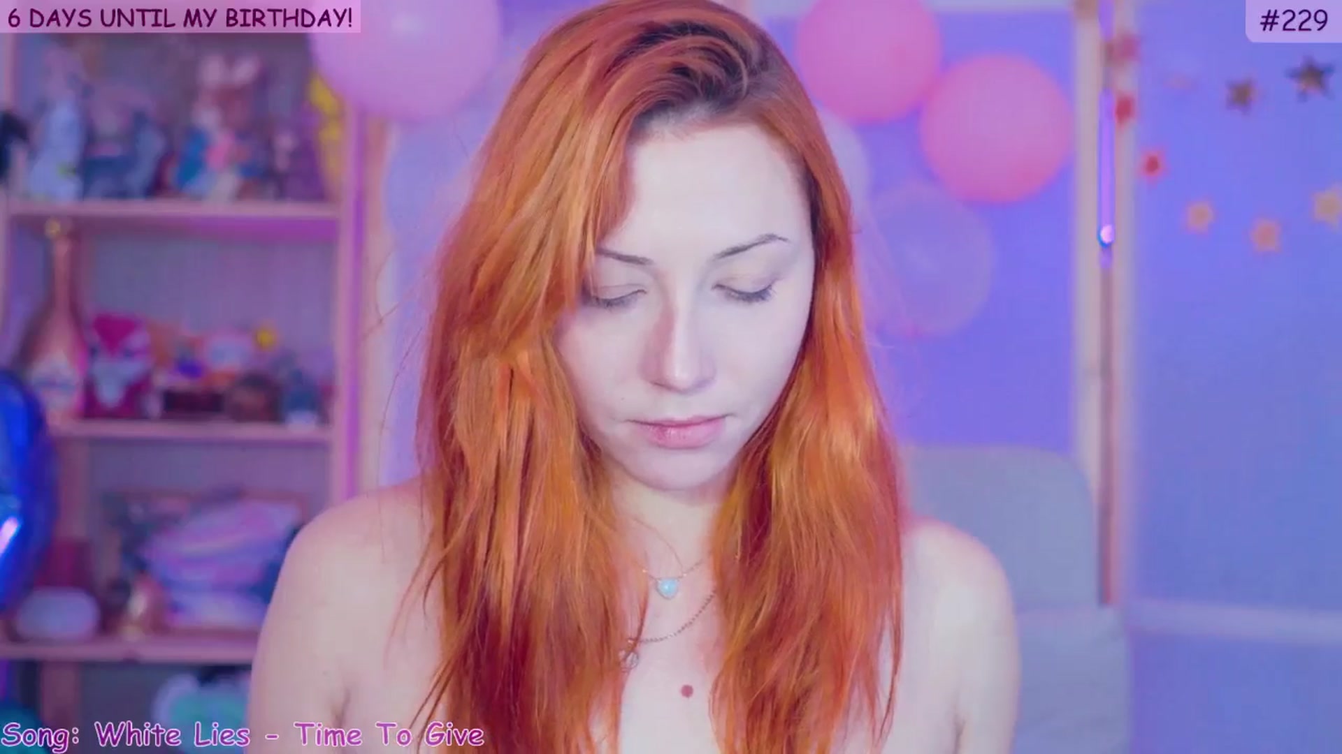 Gallery image thumbnail from alcoBirthday's myfreecams stream on, 10/18/2024, 08:47 image 20 of 20