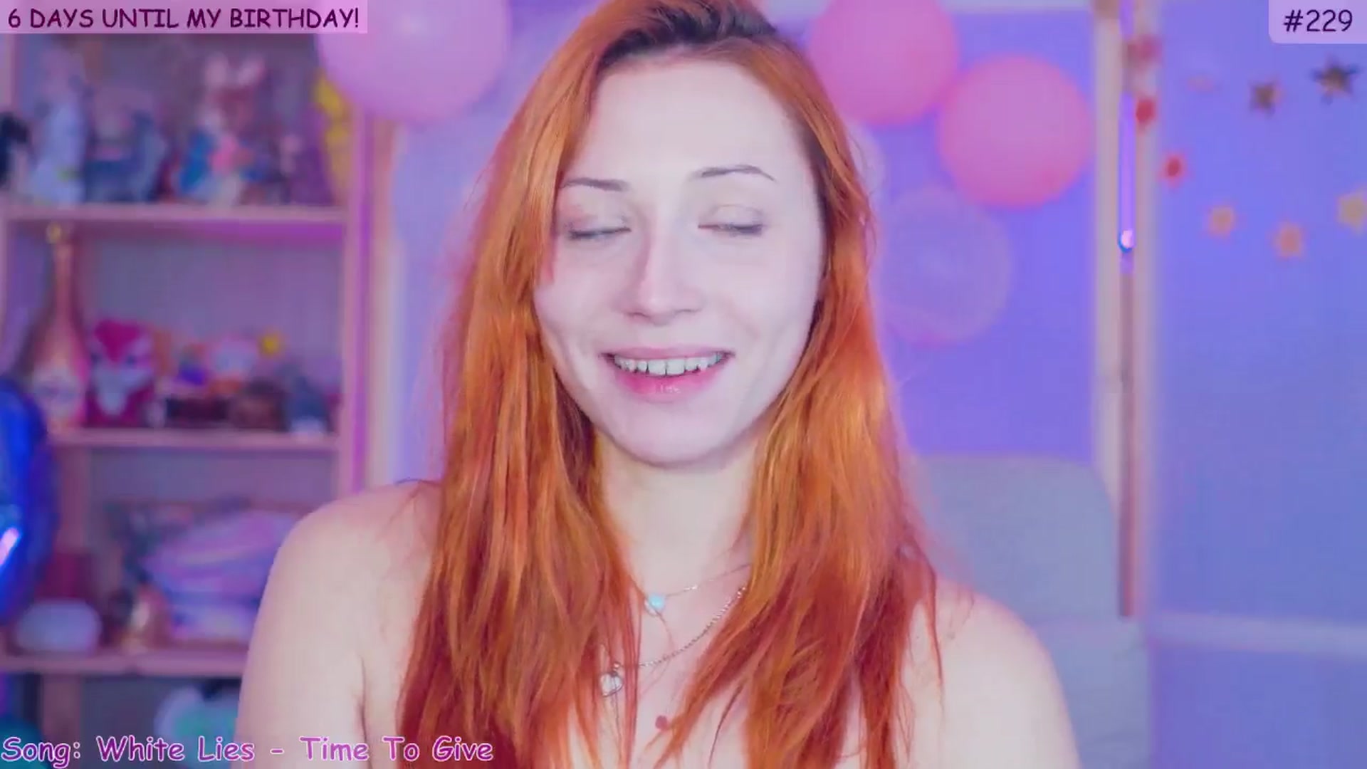 Gallery image thumbnail from alcoBirthday's myfreecams stream on, 10/18/2024, 08:47 image 18 of 20