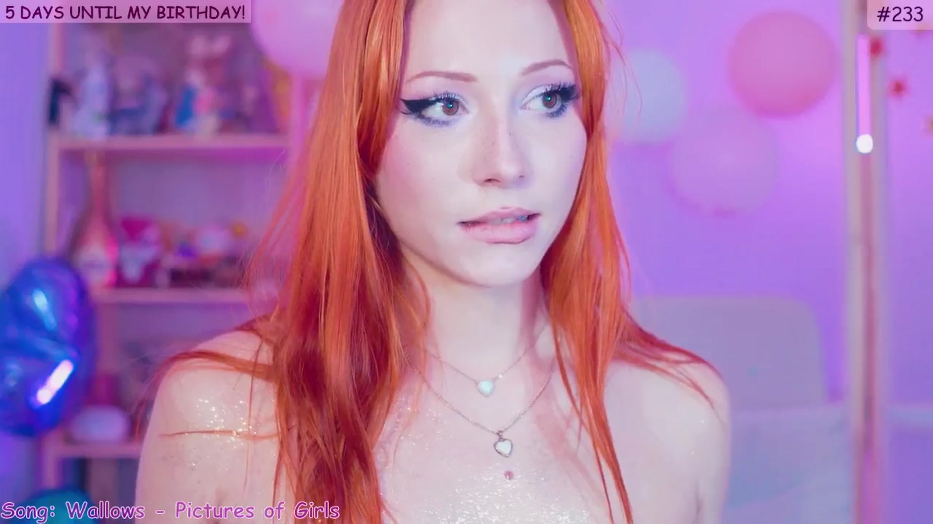 Gallery image thumbnail from alcoBirthday's myfreecams stream on, 10/19/2024, 09:43 image 19 of 20