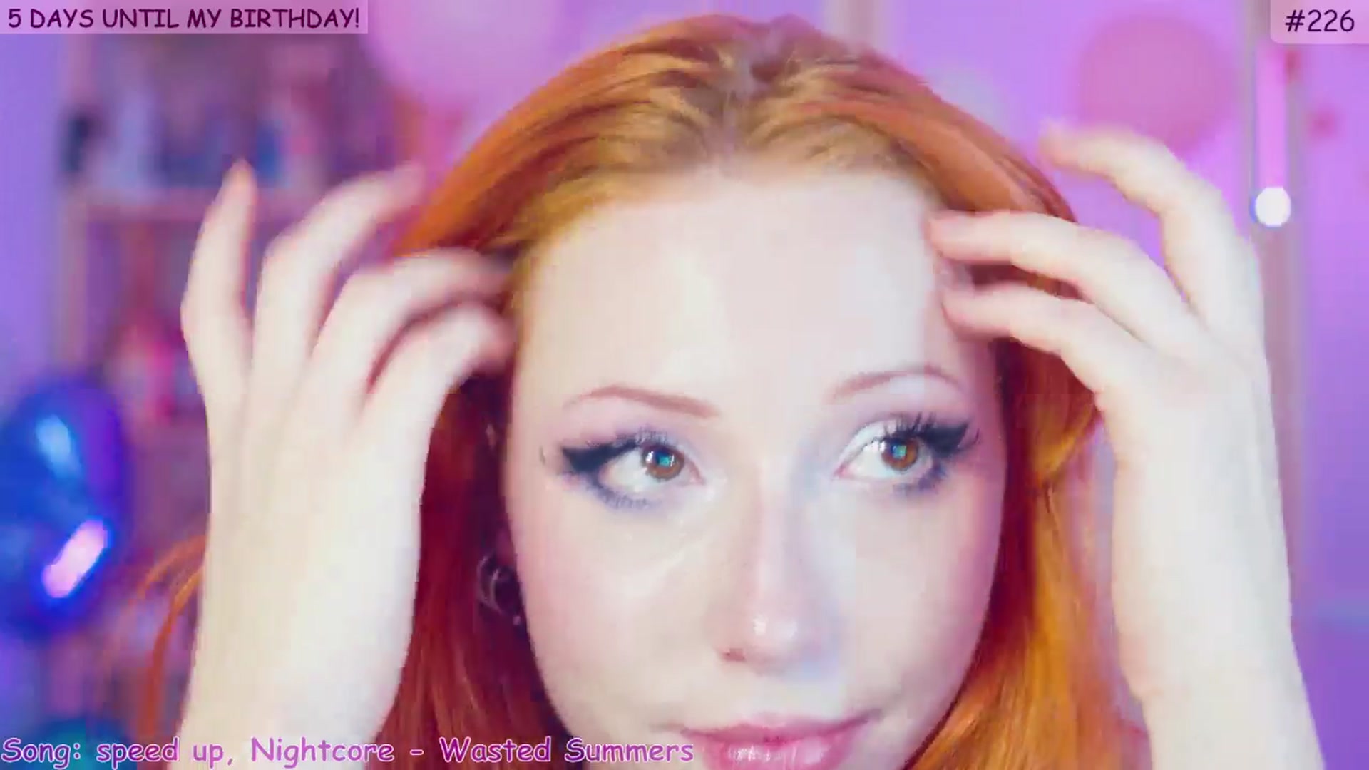 Gallery image thumbnail from alcoBirthday's myfreecams stream on, 10/19/2024, 11:38 image 9 of 20