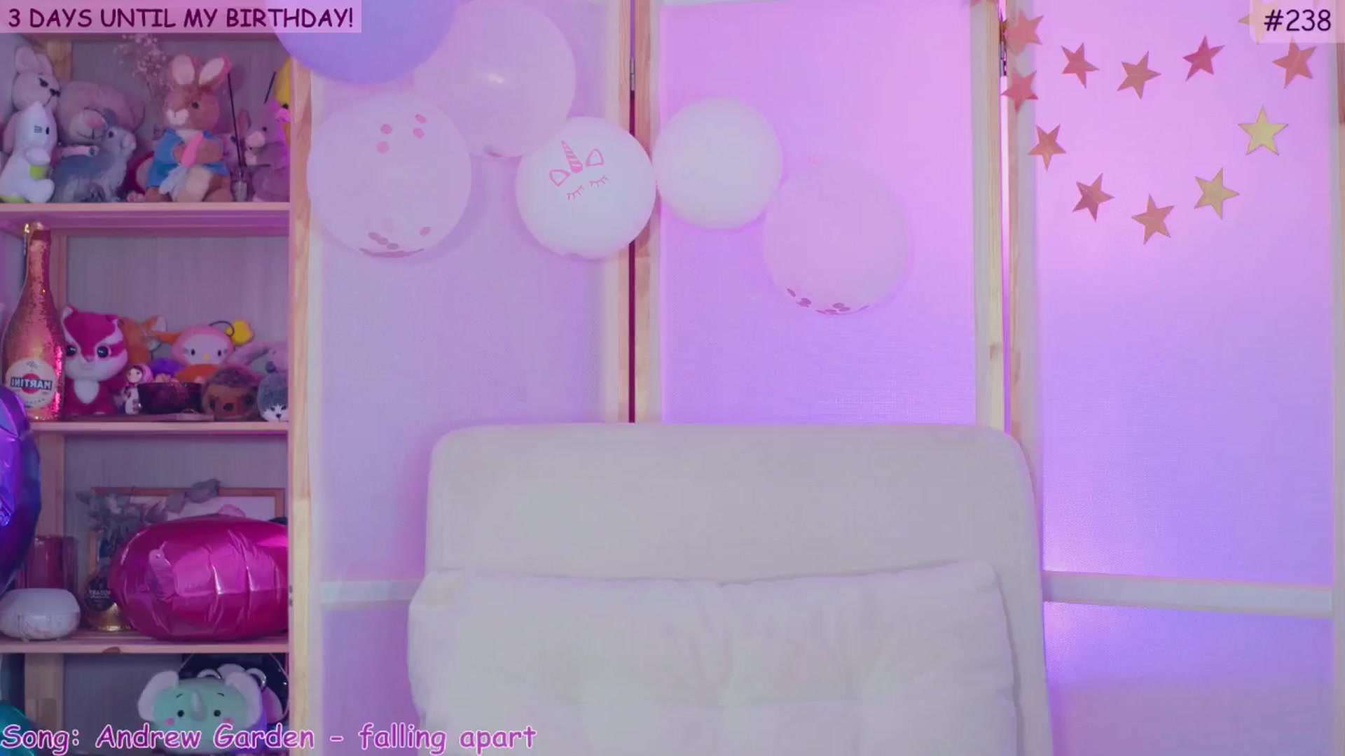 Gallery image thumbnail from alcoBirthday's myfreecams stream on, 10/21/2024, 09:49 image 17 of 20
