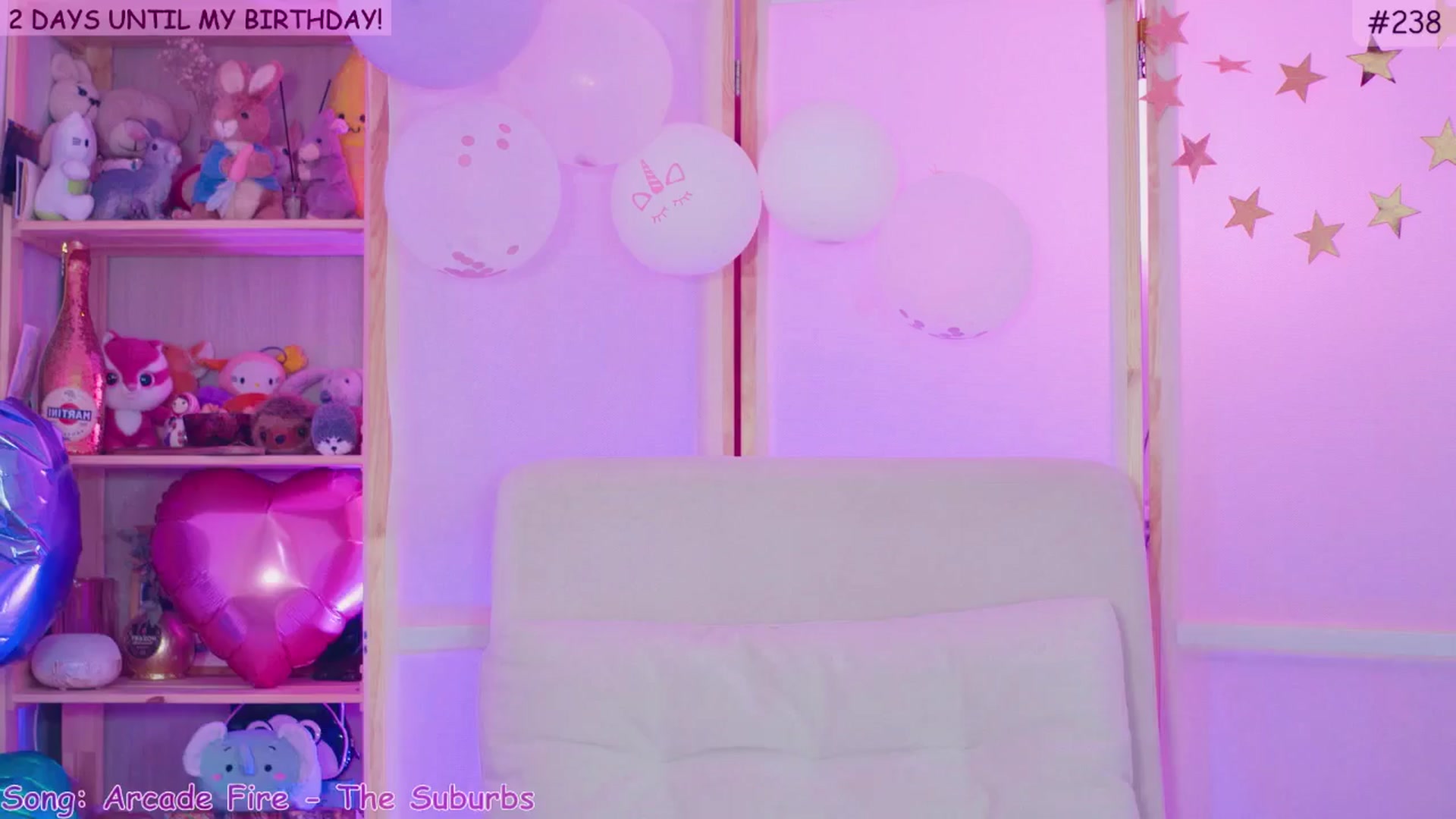 Gallery image thumbnail from alcoBirthday's myfreecams stream on, 10/22/2024, 09:55 image 14 of 20