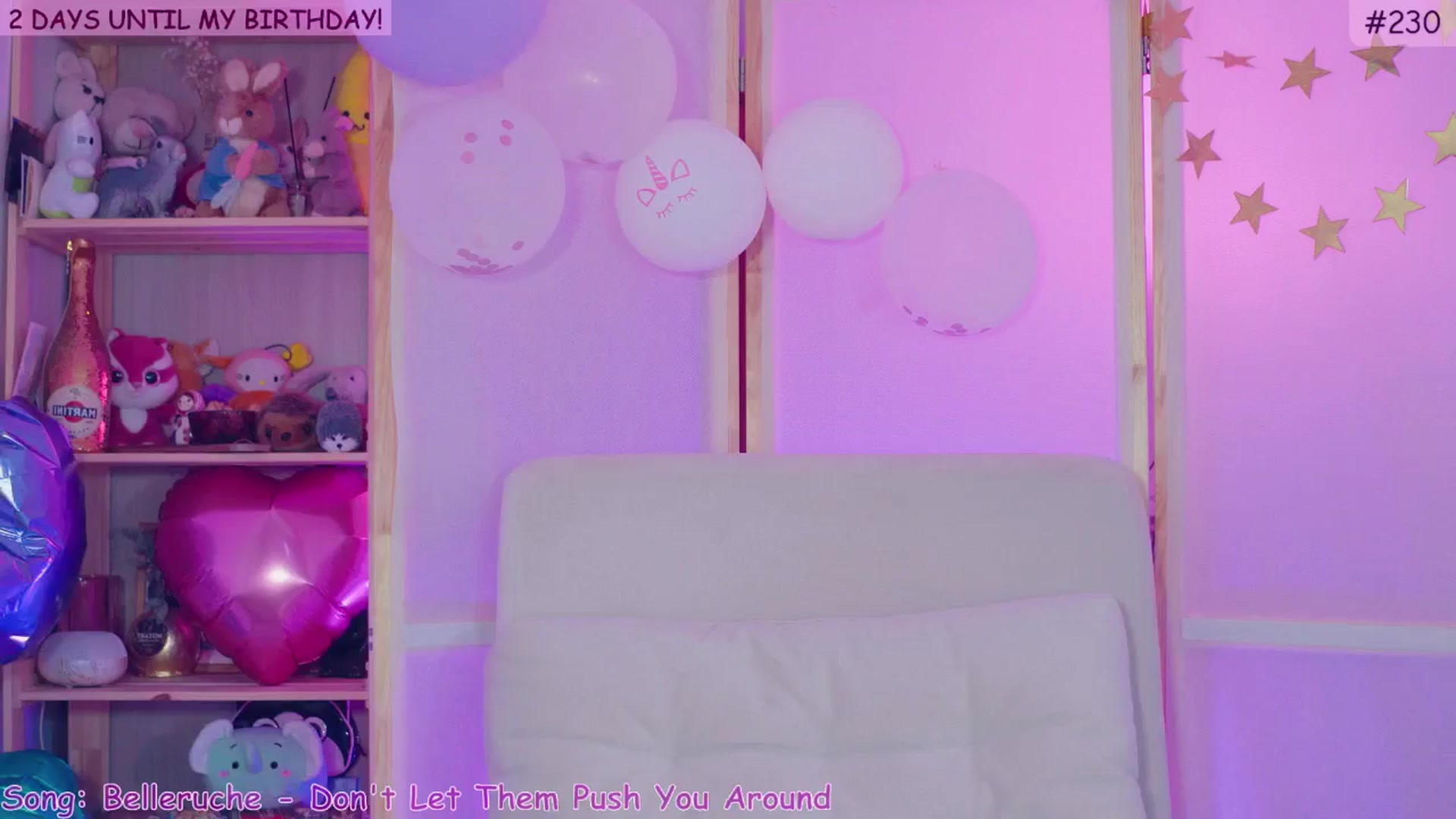 Gallery image thumbnail from alcoBirthday's myfreecams stream on, 10/22/2024, 11:24 image 9 of 20