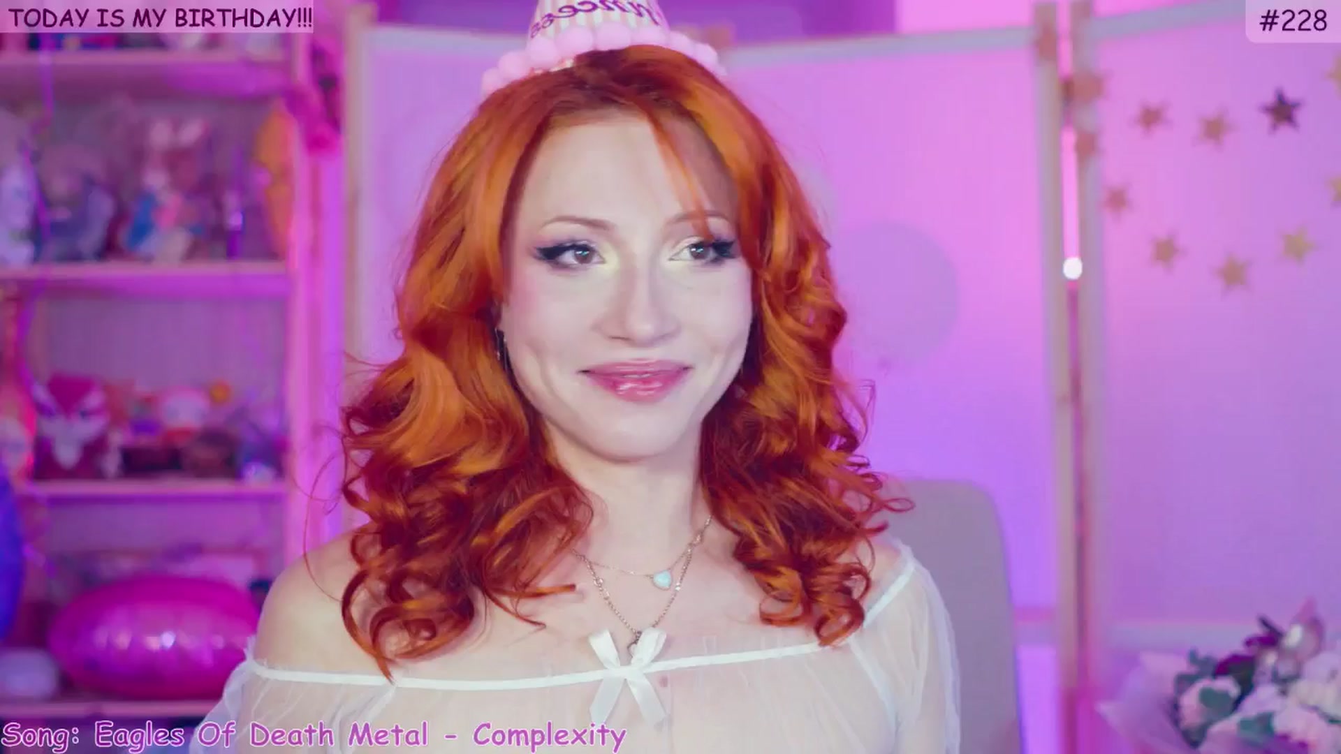 Gallery image thumbnail from alcoBirthday's myfreecams stream on, 10/24/2024, 10:22 image 11 of 20