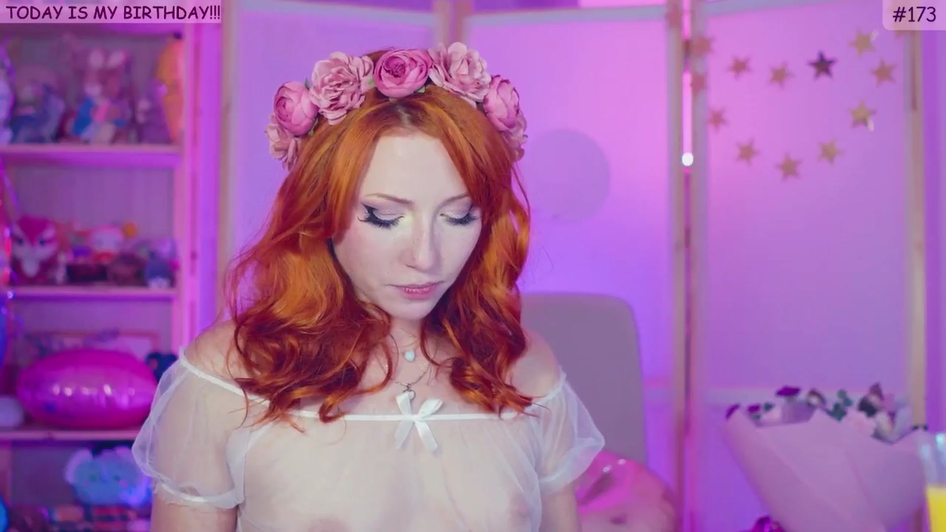 Gallery image thumbnail from alcoBirthday's myfreecams stream on, 10/24/2024, 13:54 image 16 of 20