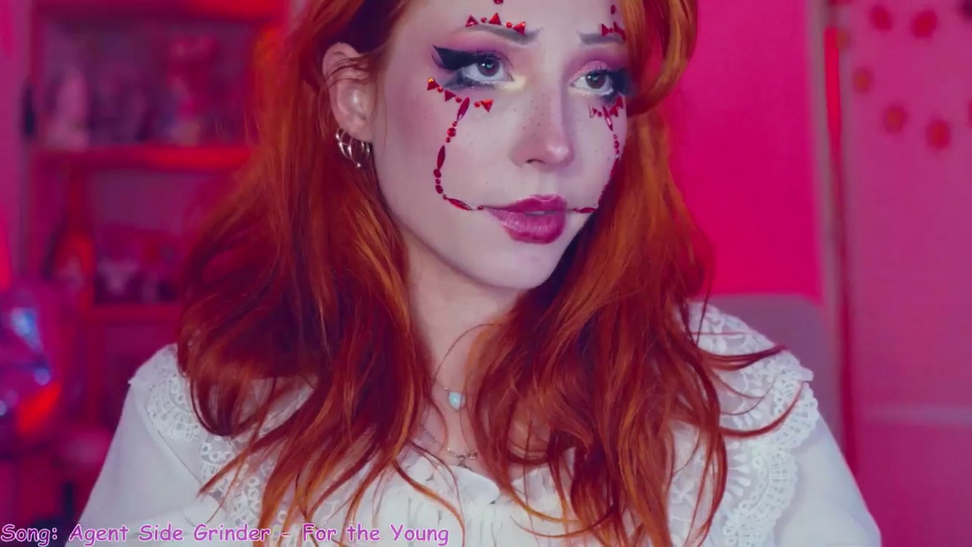 Gallery image thumbnail from alcoBirthday's myfreecams stream on, 10/26/2024, 13:32 image 3 of 20