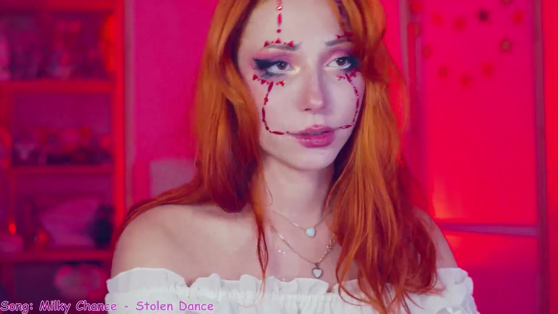 Gallery image thumbnail from alcoBirthday's myfreecams stream on, 10/26/2024, 13:32 image 18 of 20
