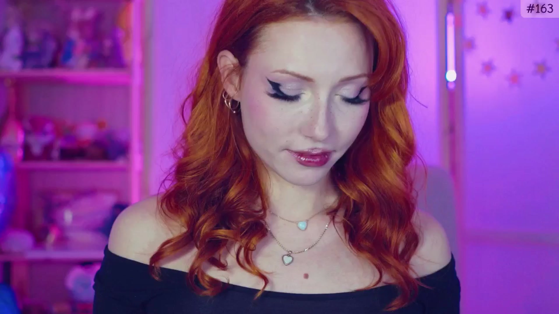 Gallery image thumbnail from alcoBirthday's myfreecams stream on, 10/31/2024, 14:52 image 9 of 20