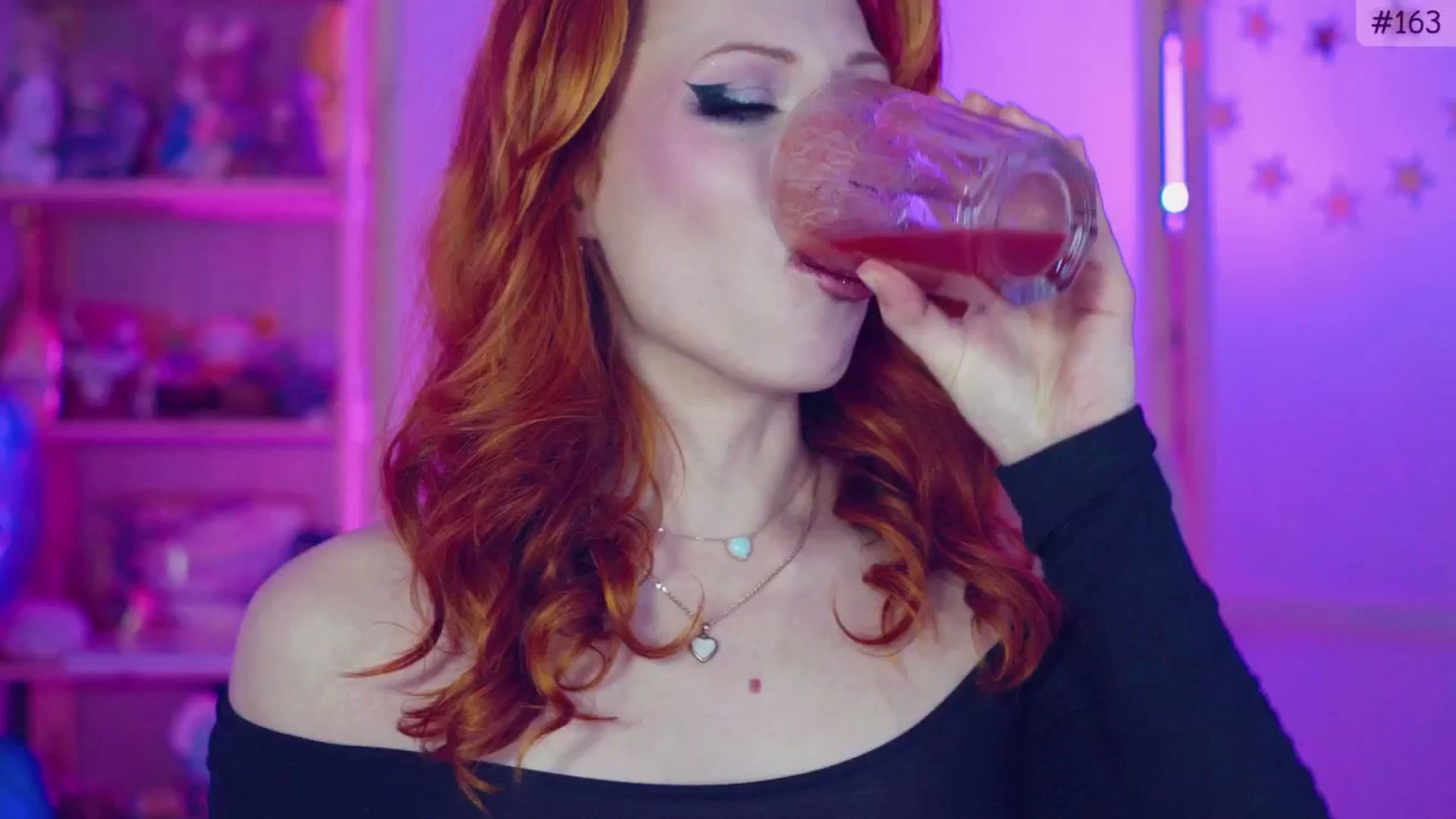Gallery image thumbnail from alcoBirthday's myfreecams stream on, 10/31/2024, 14:52 image 14 of 20